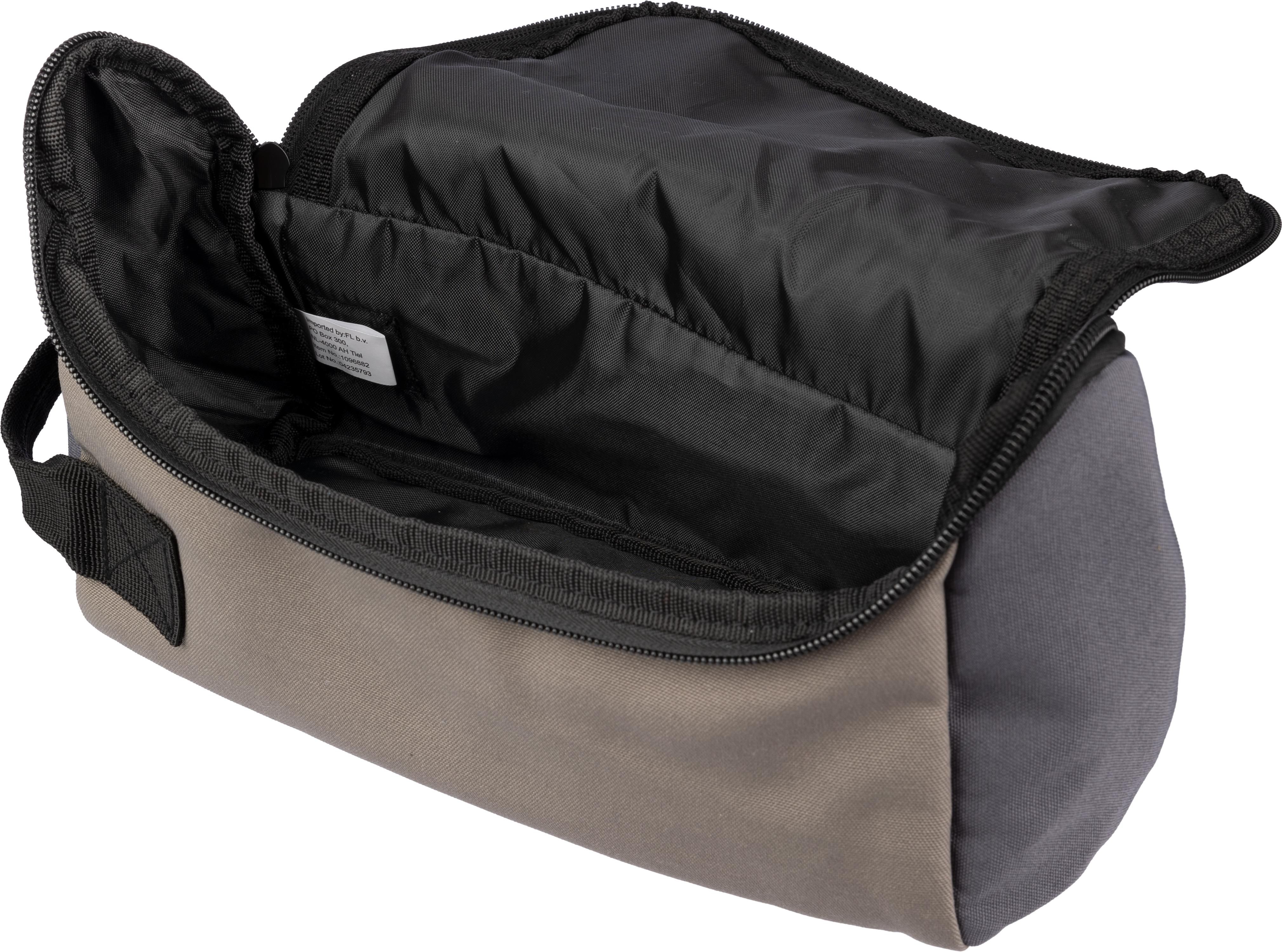 Vue 9 de Trousse de toilette Niklas | Polyester | 800 ml