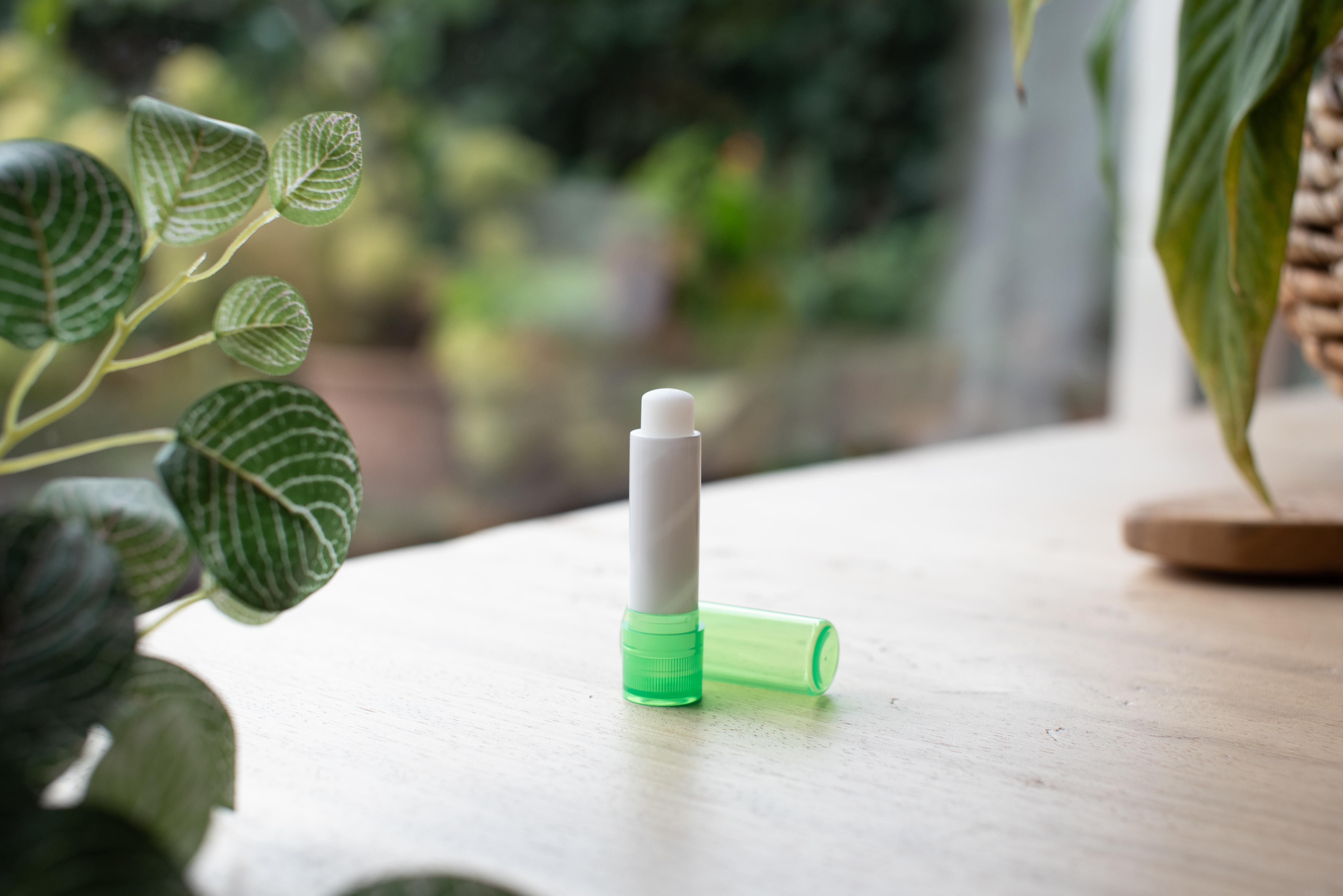 Vue 11 de Baume à lèvres Lipcare