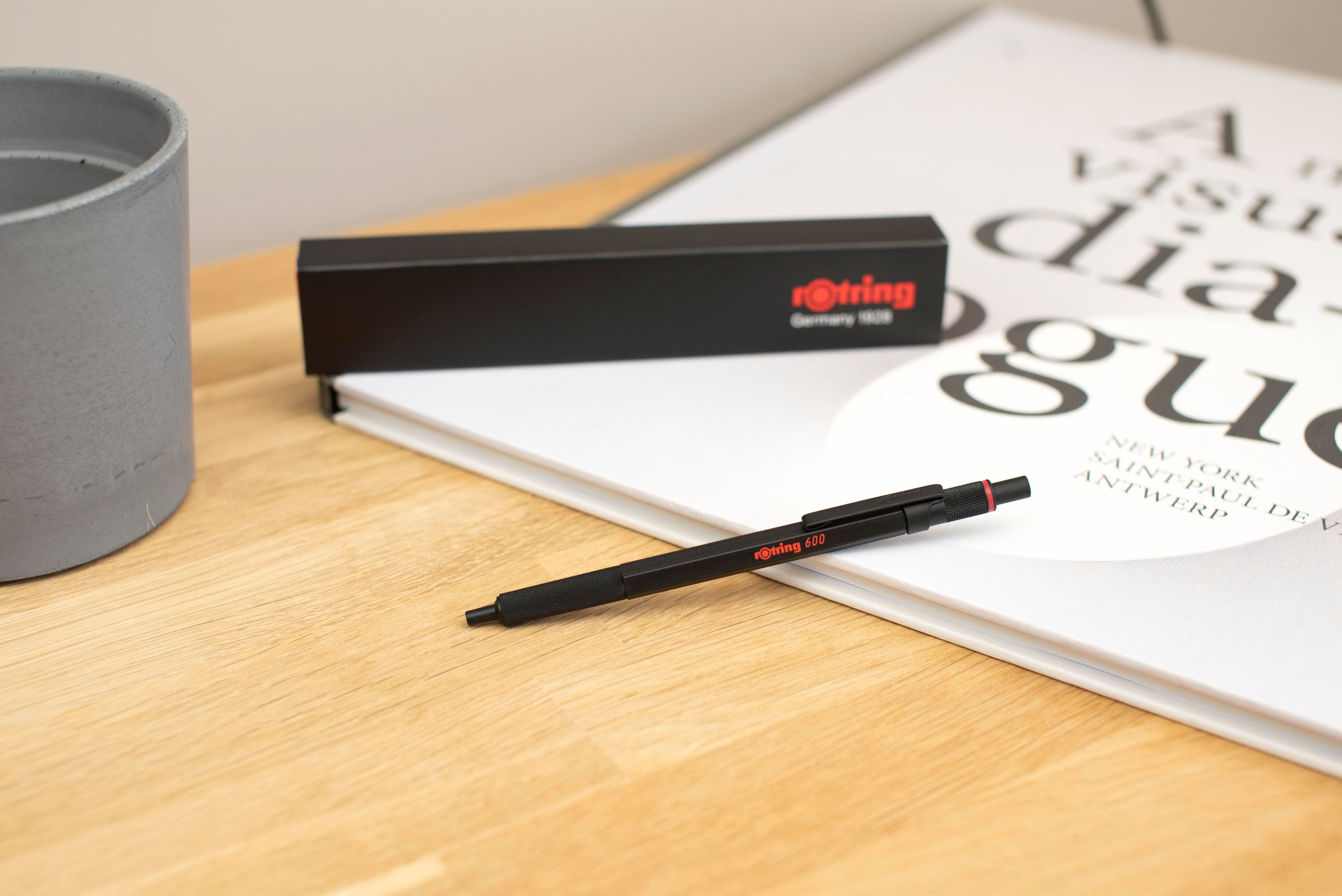 Vue 8 de Rotring 600 stylo bille | Métal