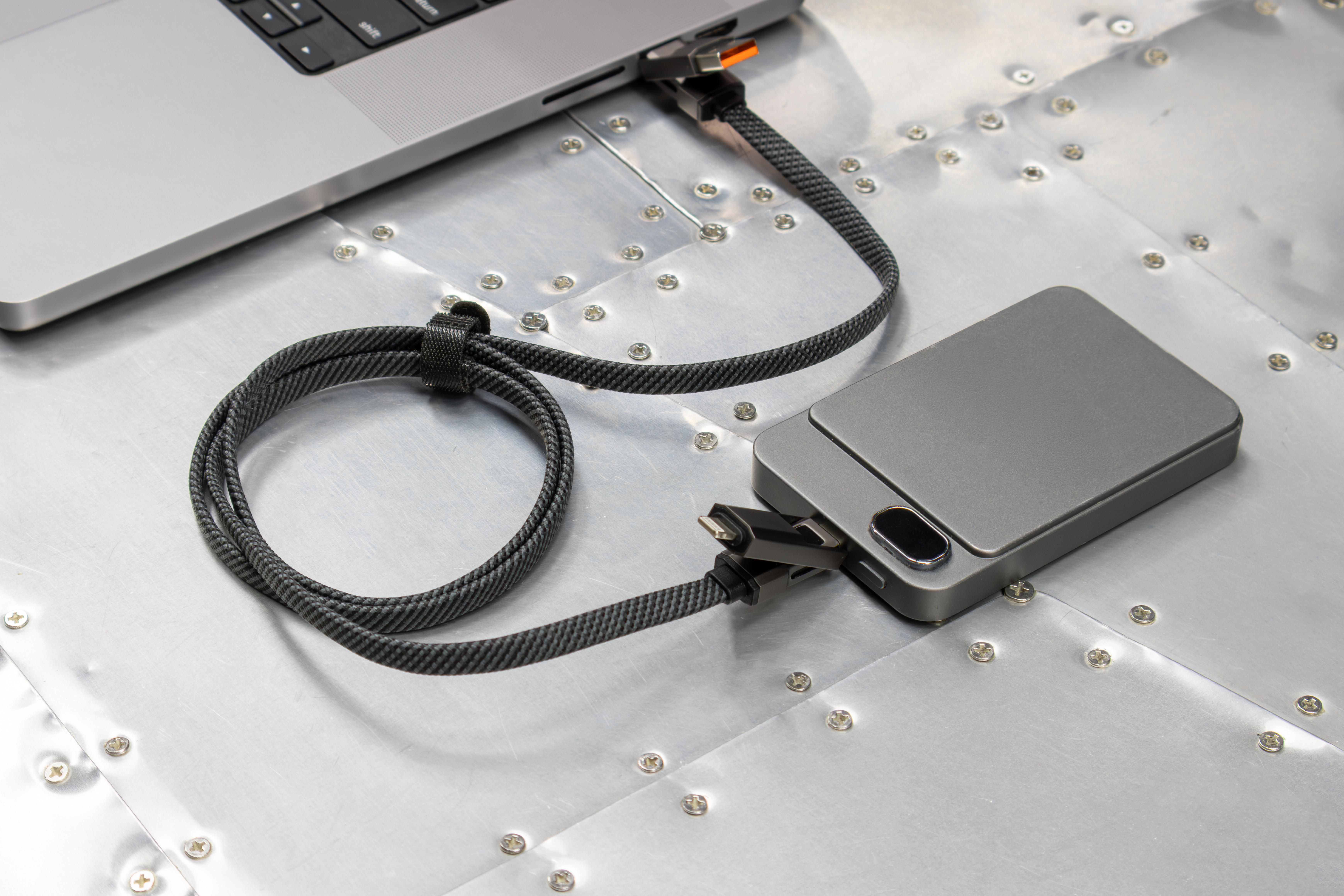 Vue 8 de BrandCharger câble de charge Thor | 4-en-1