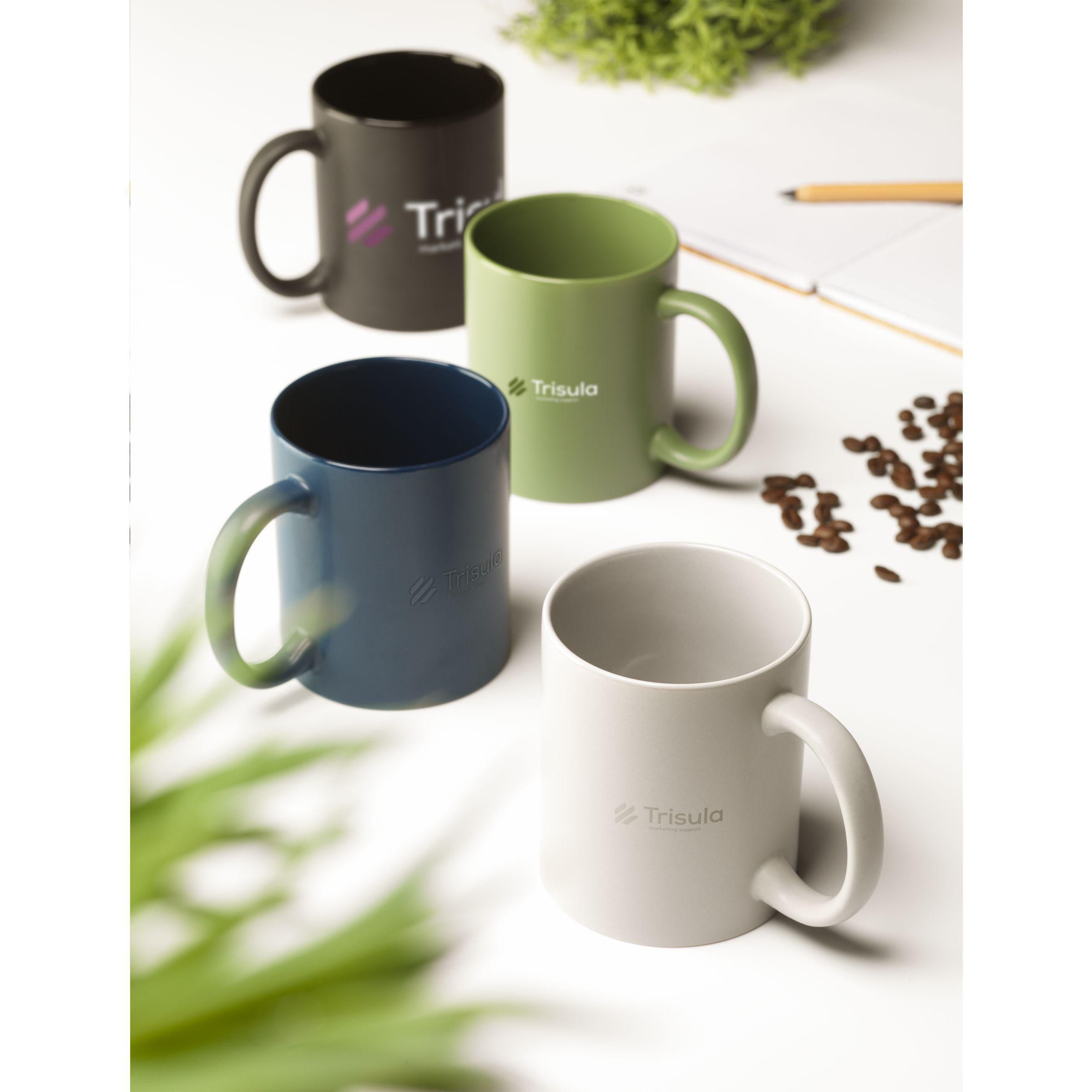 Vue 12 de Kitty Mug Matt 350 ml