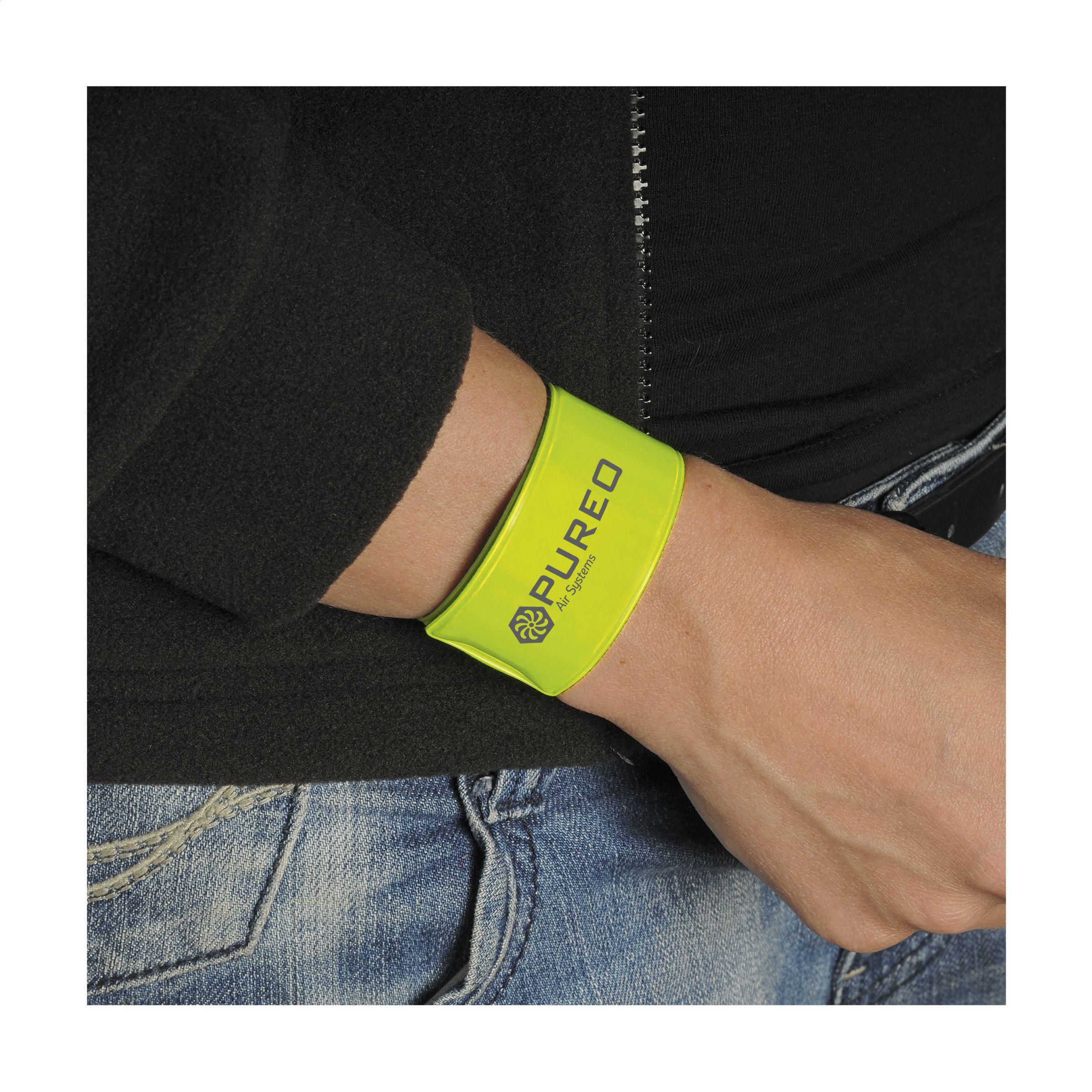 Vue 3 de SnapWrap bracelet PVC