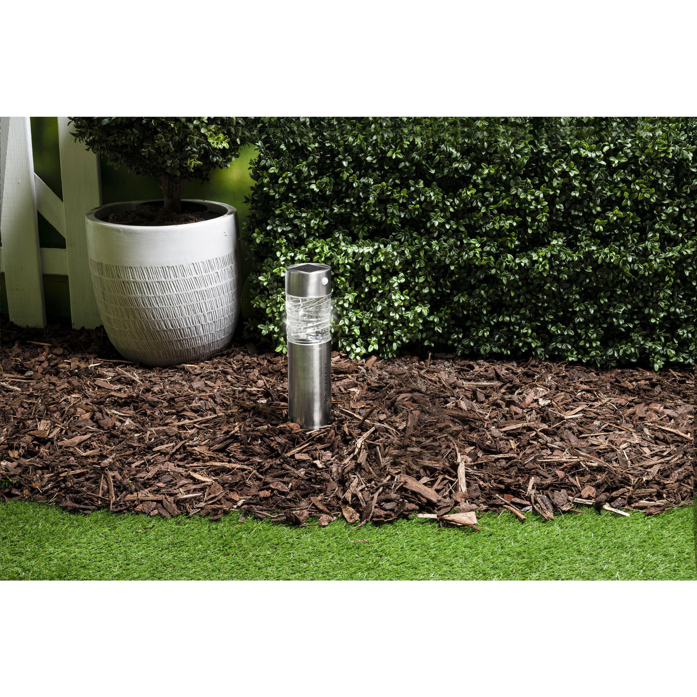 Vue 5 de Grundig Solar Garden LED Light