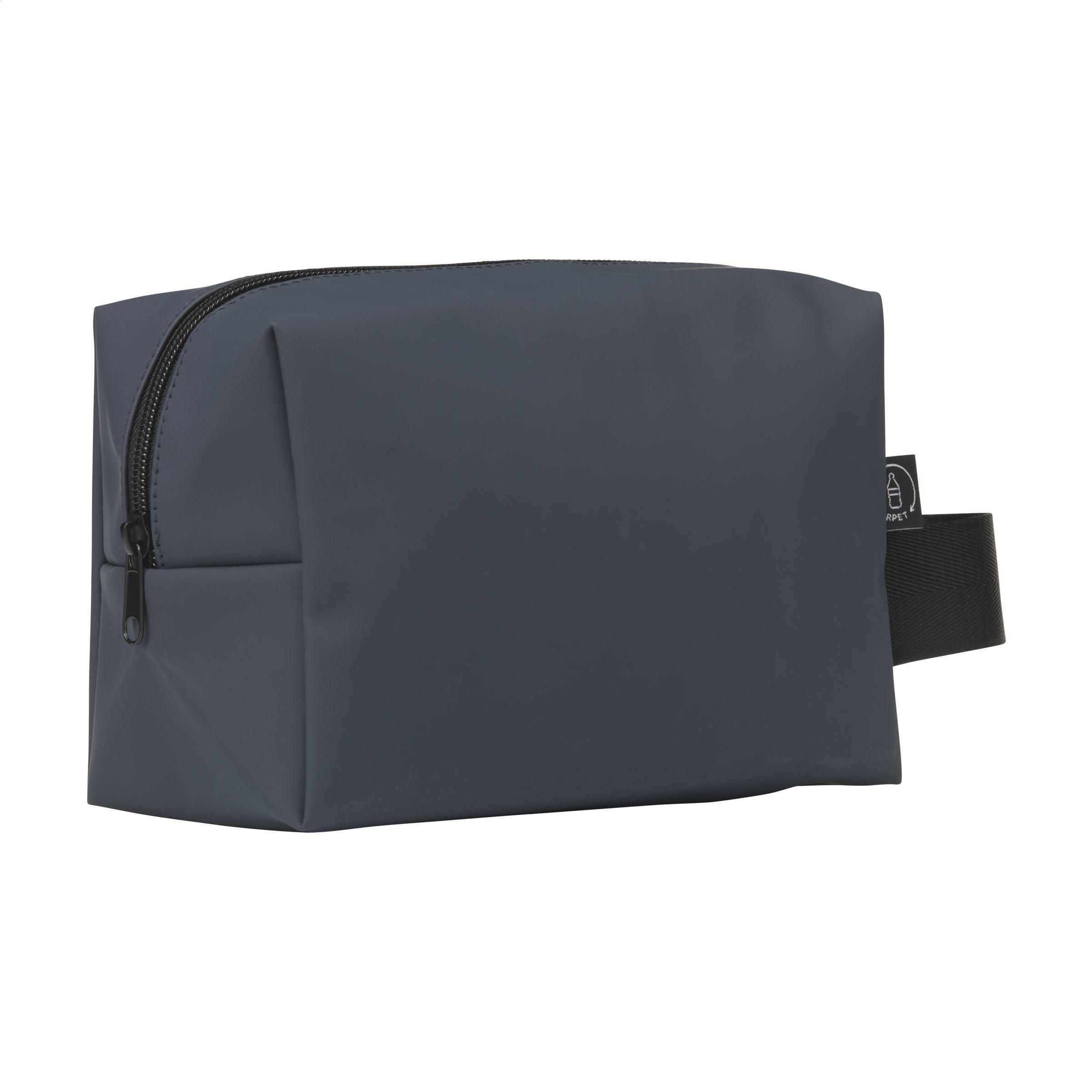 Vue 8 de Lennon RCS Recycled Toiletry Bag