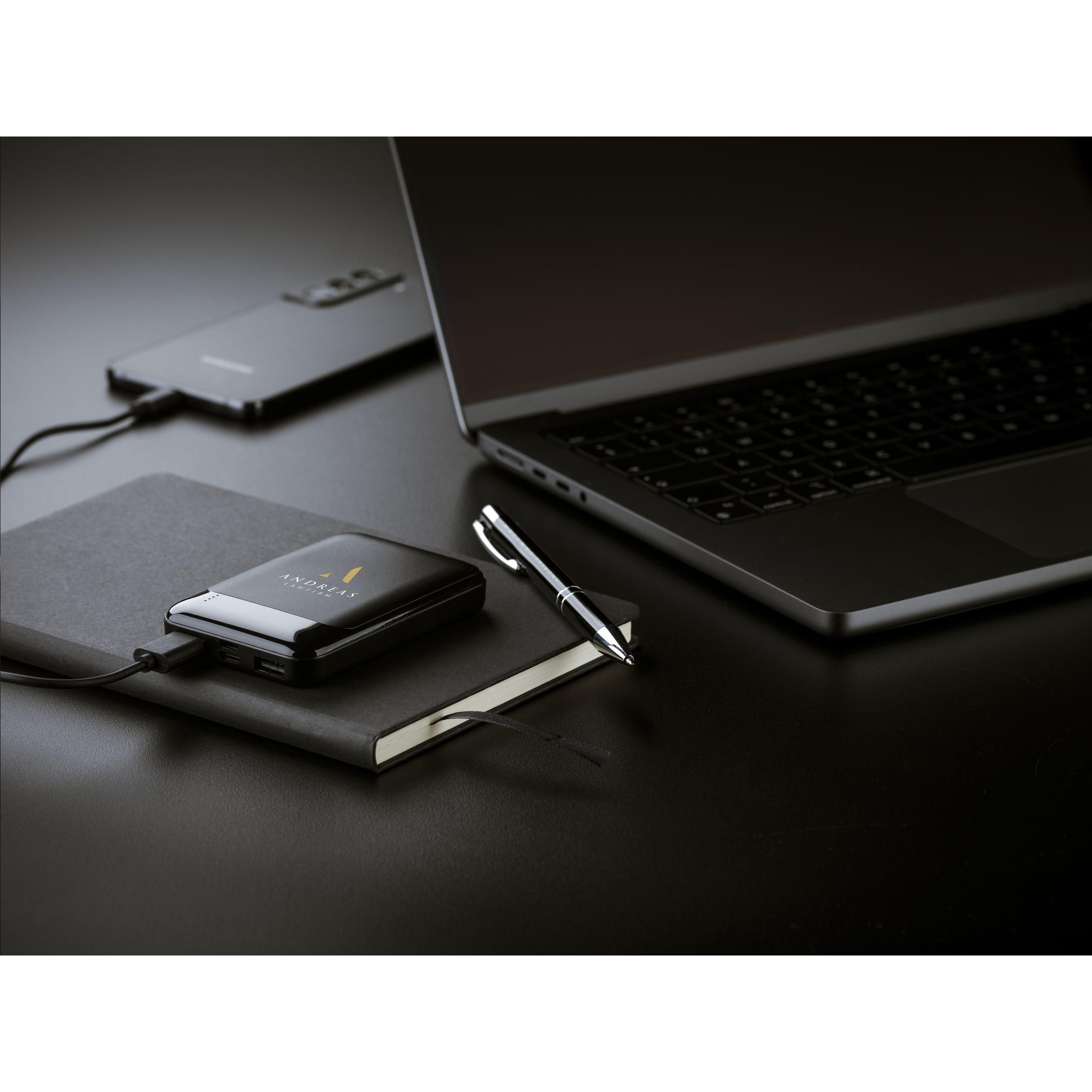 Vue 7 de Compact 5000 RCS Recycled ABS Powerbank
