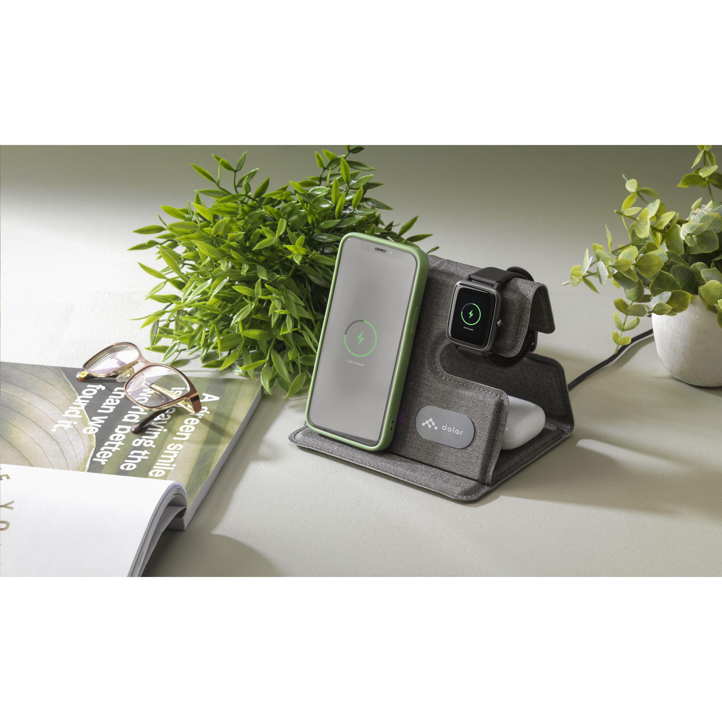 Vue 10 de Triplo RCS Wireless Charging Station chargeur externe