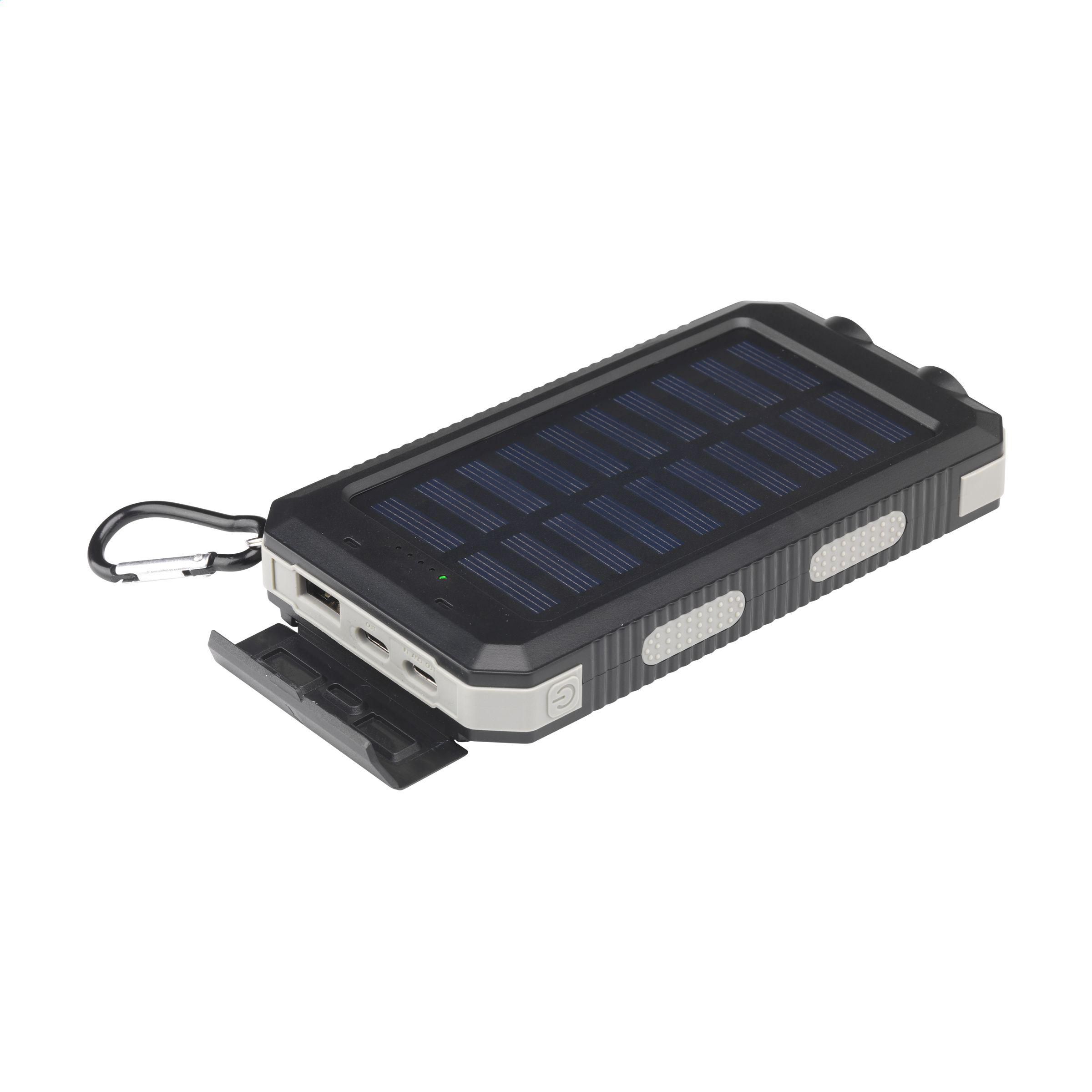 Vue 2 de Trail RCS Solar Charger Compass 8000 batterie externe