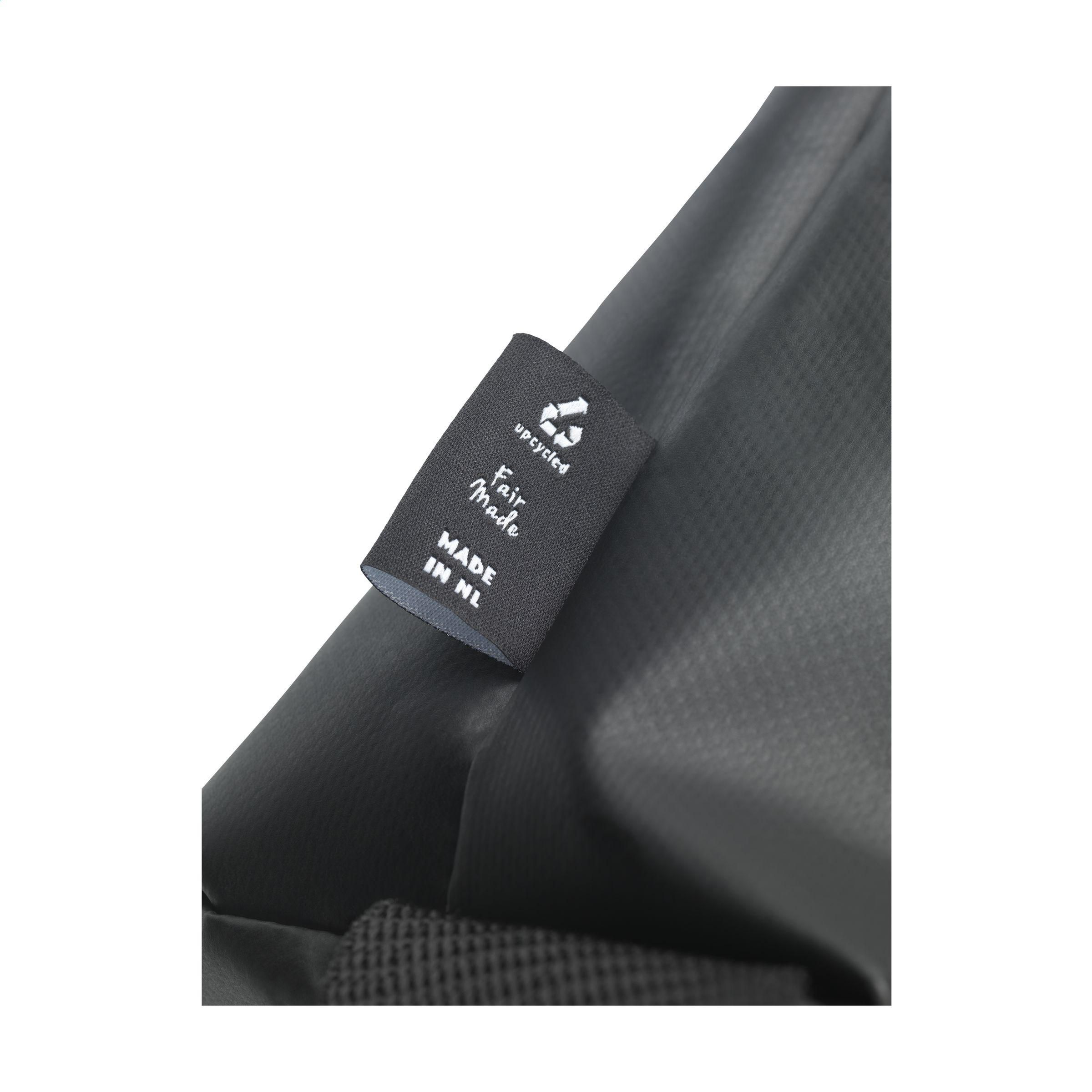 Vue 6 de Fraenck James Backpack 17p sac à dos