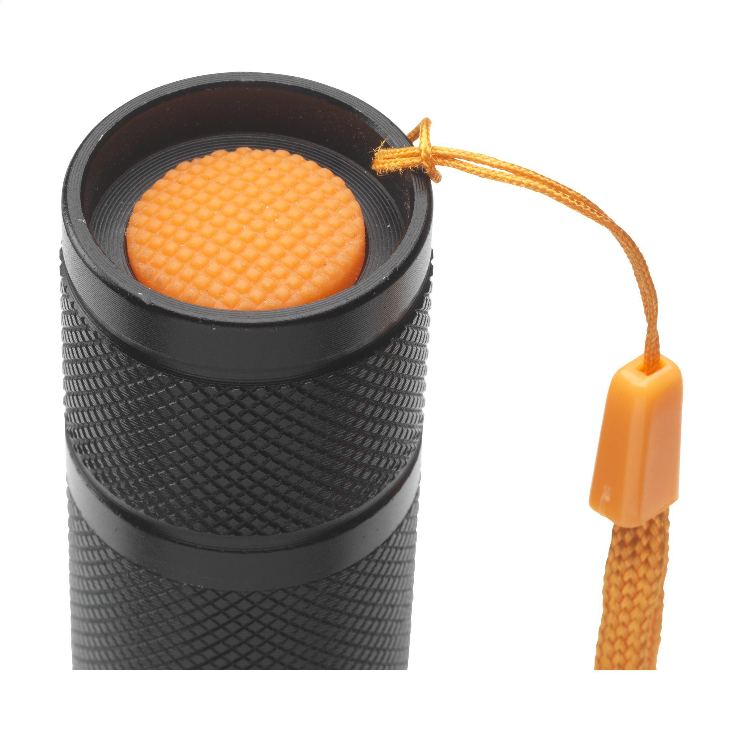 Vue 6 de Homey's Eddy DIY Flashlight lampe de poche