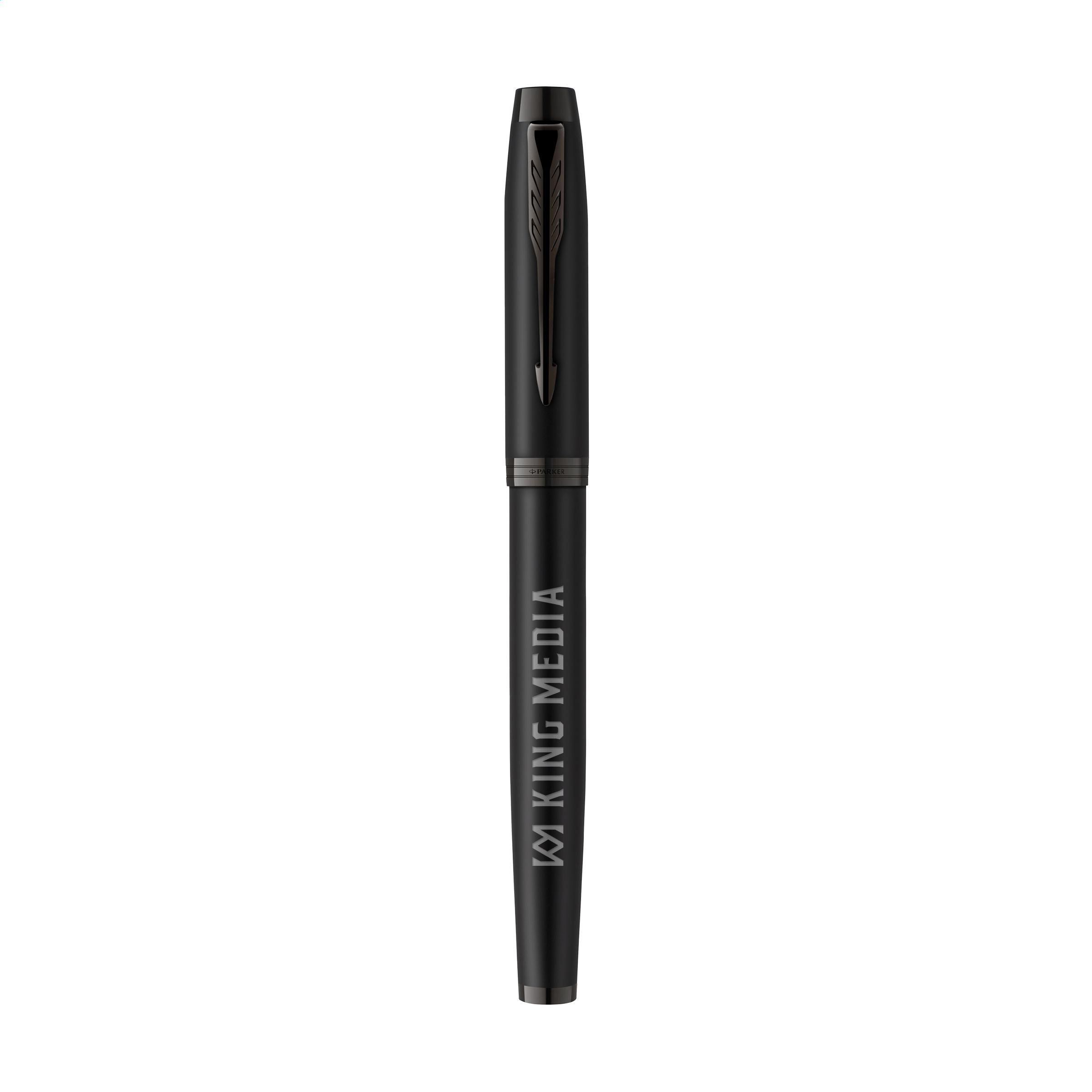 Vue 2 de Parker IM Achromatic Roller Pen - noir