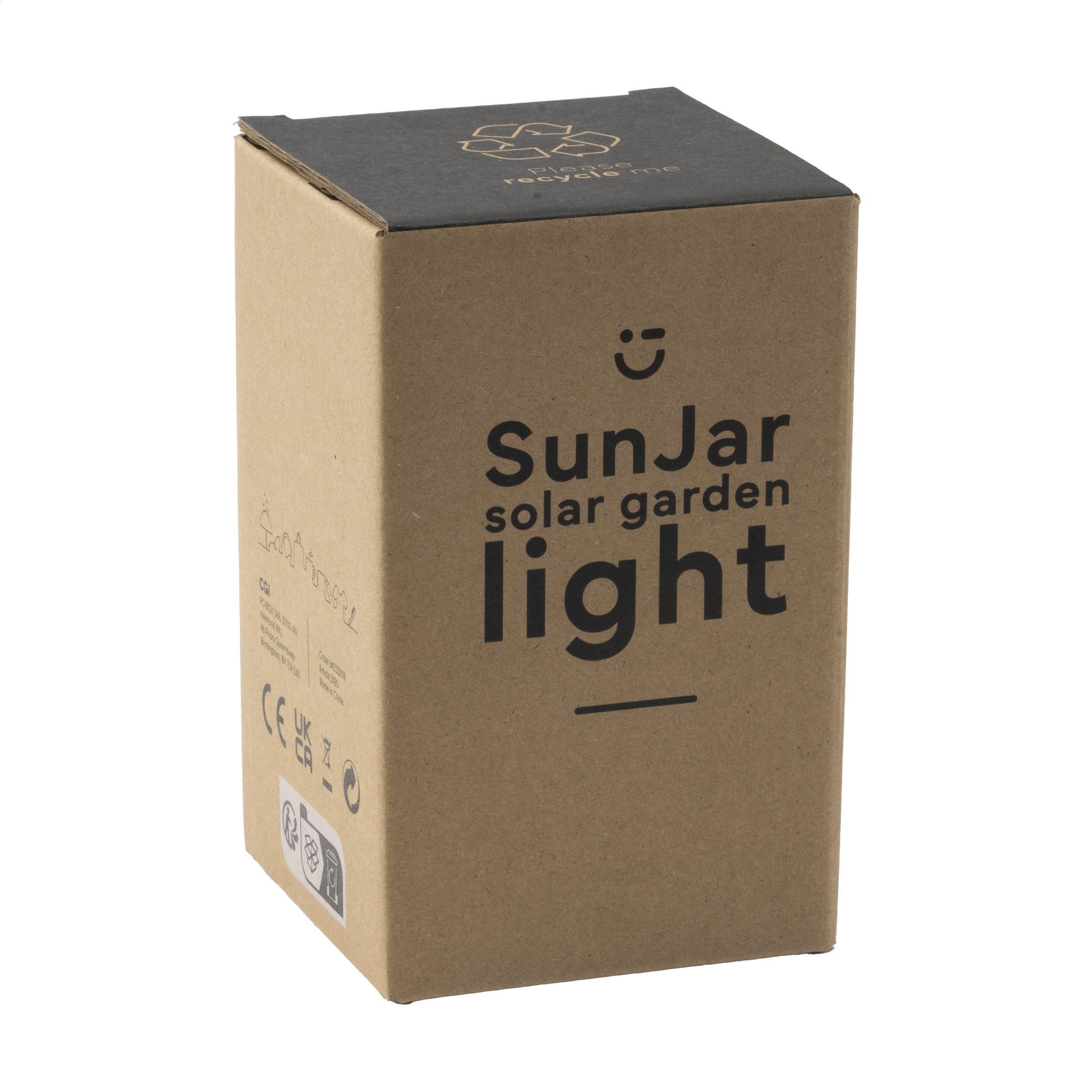 Vue 8 de SunJar Solar Garden Light lampe solaire