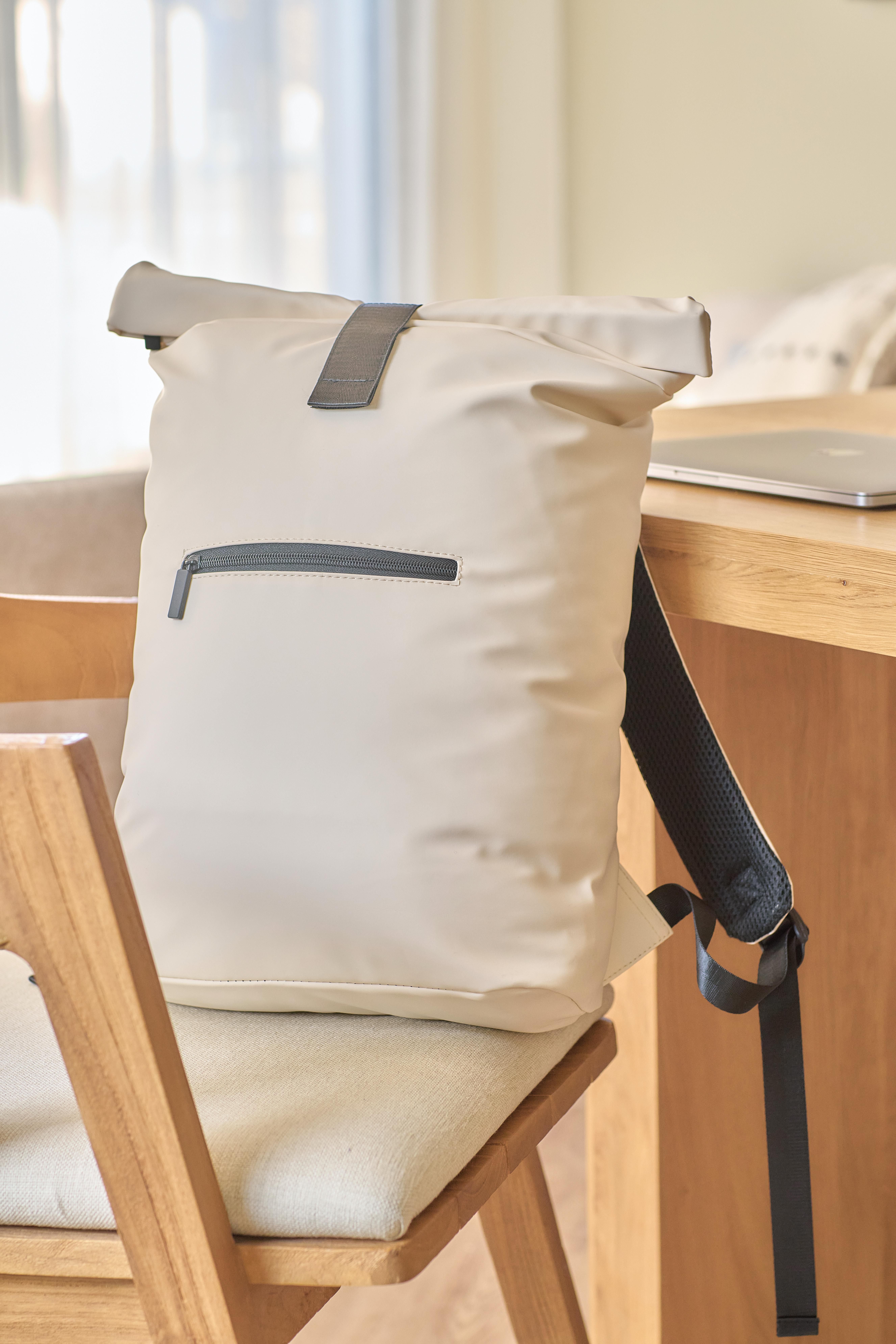 Vue 14 de Sac à dos Naiya | Recyclé | Rabat roulé | Ordinateur portable 16" | 19 l