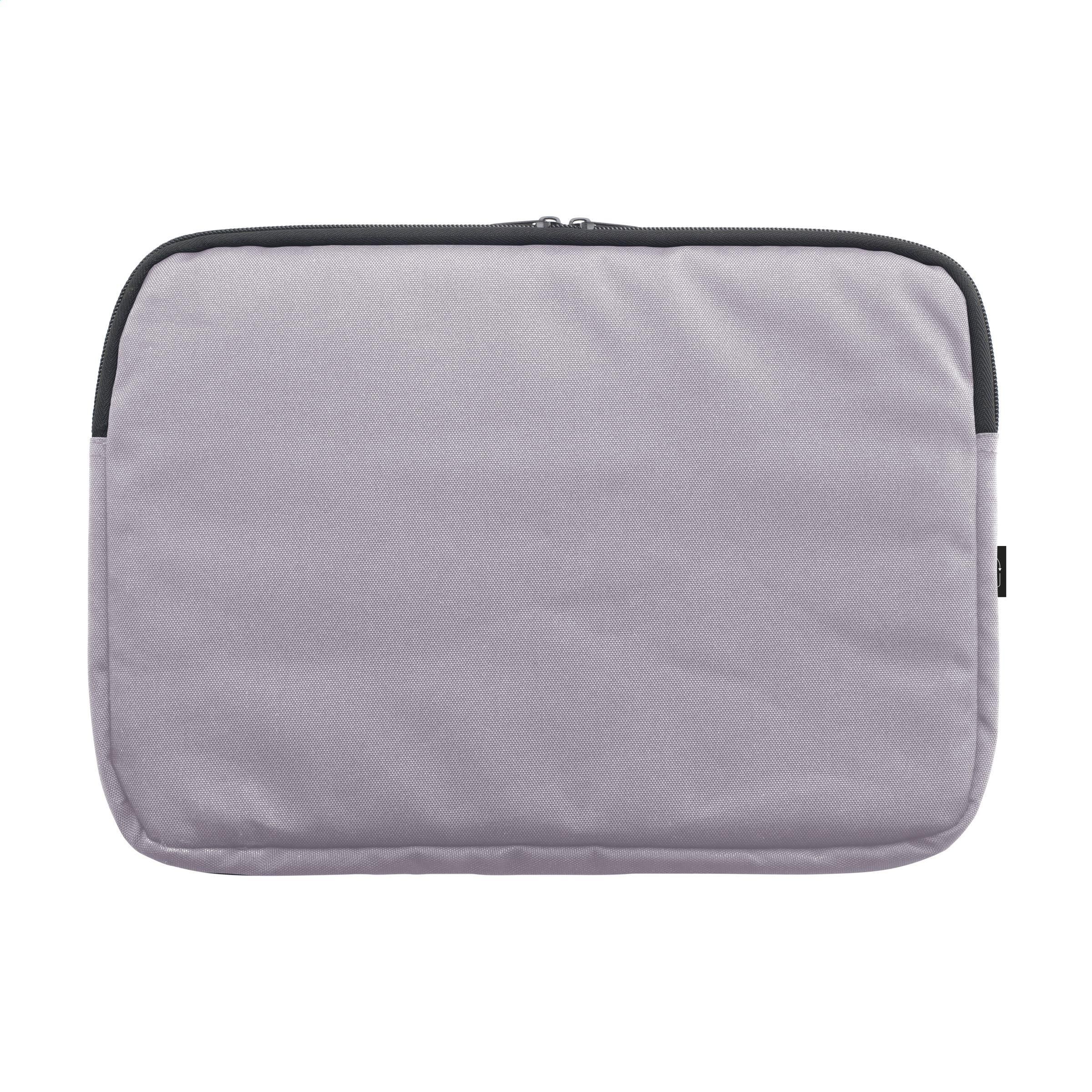 Vue 2 de Jordan 13 inch RPET Laptop Sleeve housse ordinateur