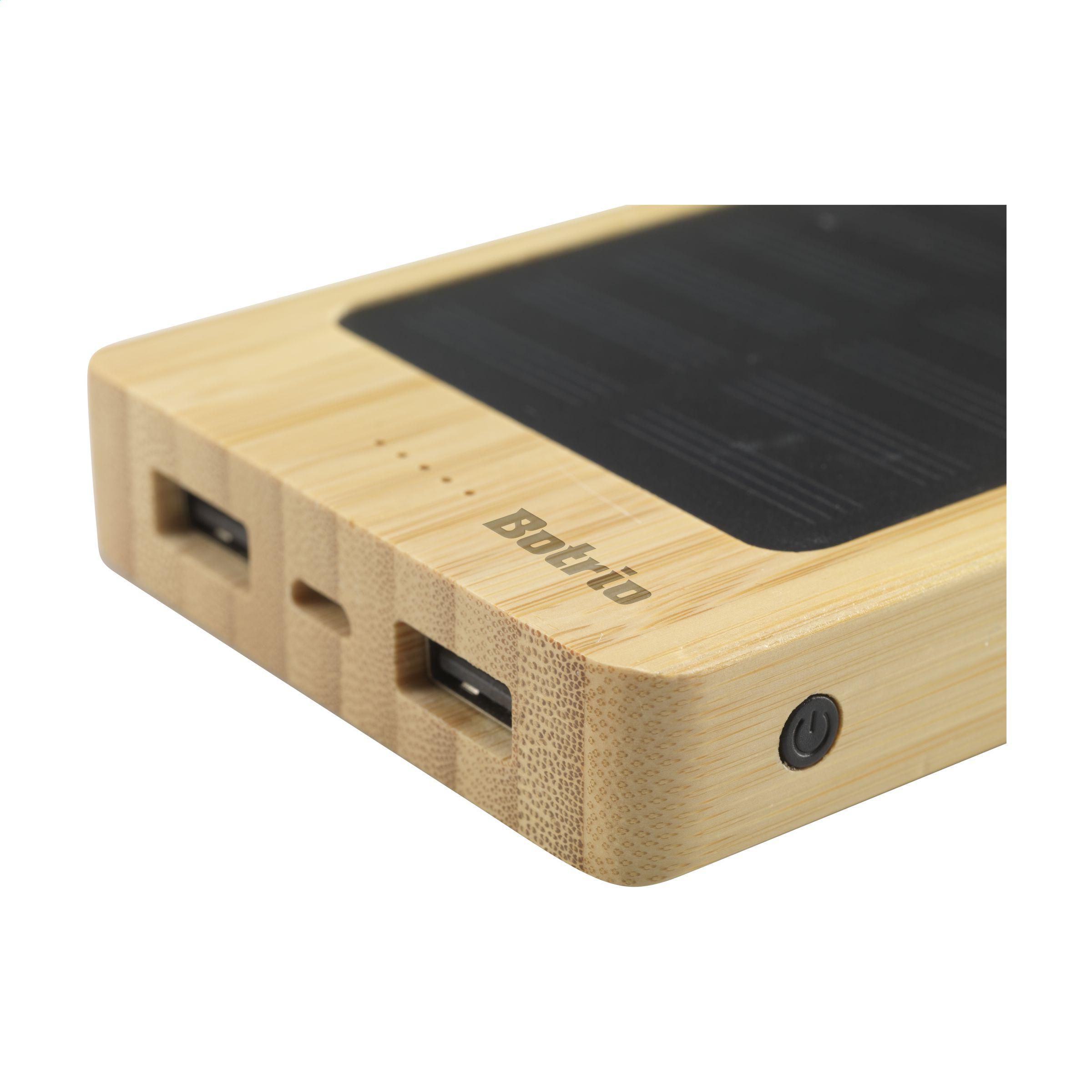 Vue 11 de Solar Powerbank 8000+ Wireless Charger chargeur externe