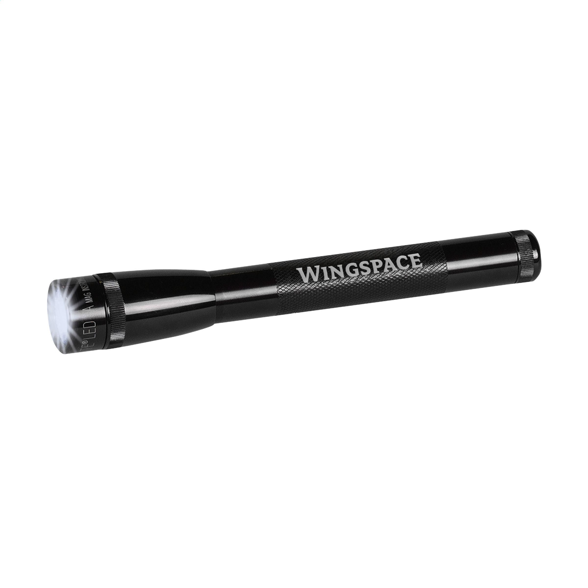 Vue 3 de Mini Maglite® LED AA coffert lampe torche