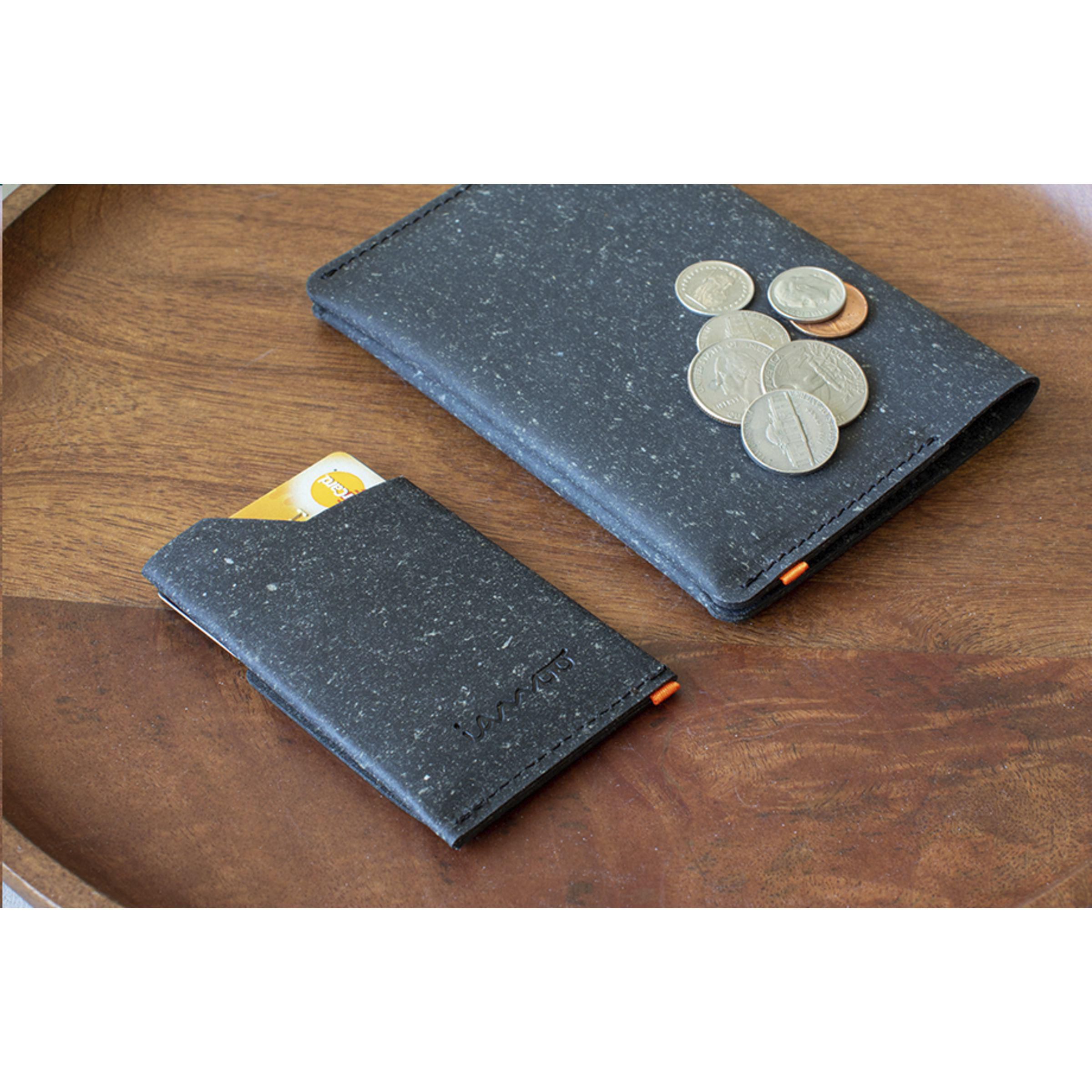 Vue 6 de Recycled Leather Passport Holder étui à passeport