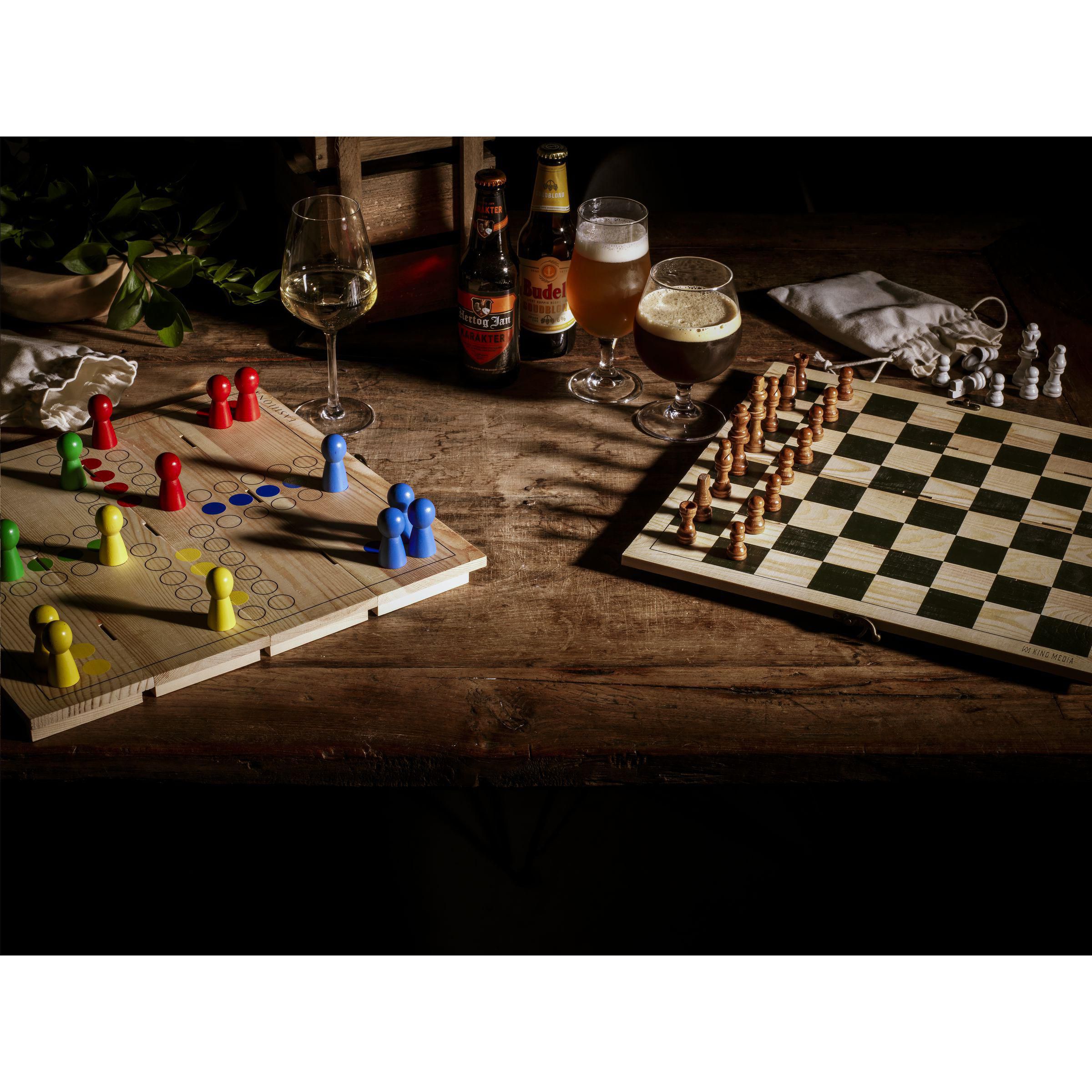Vue 8 de Rackpack Gamebox Ludo