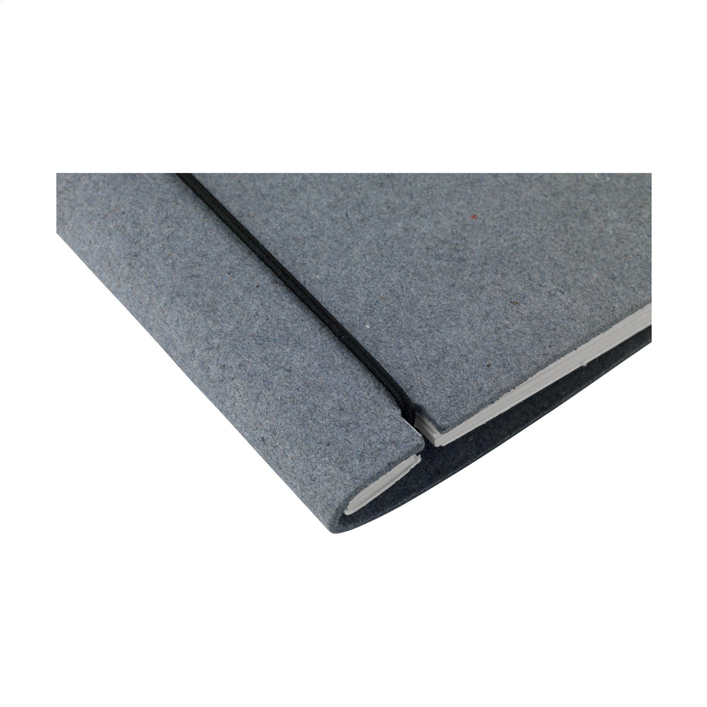 Vue 8 de Recycled Textile Refillable Notebook A5 carnet de notes