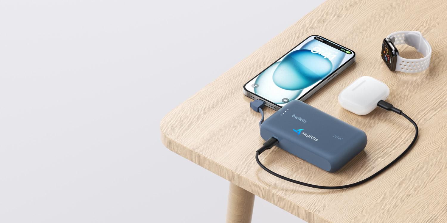 Vue 10 de Belkin BoostCharge Power Bank 10K Câble intégré
