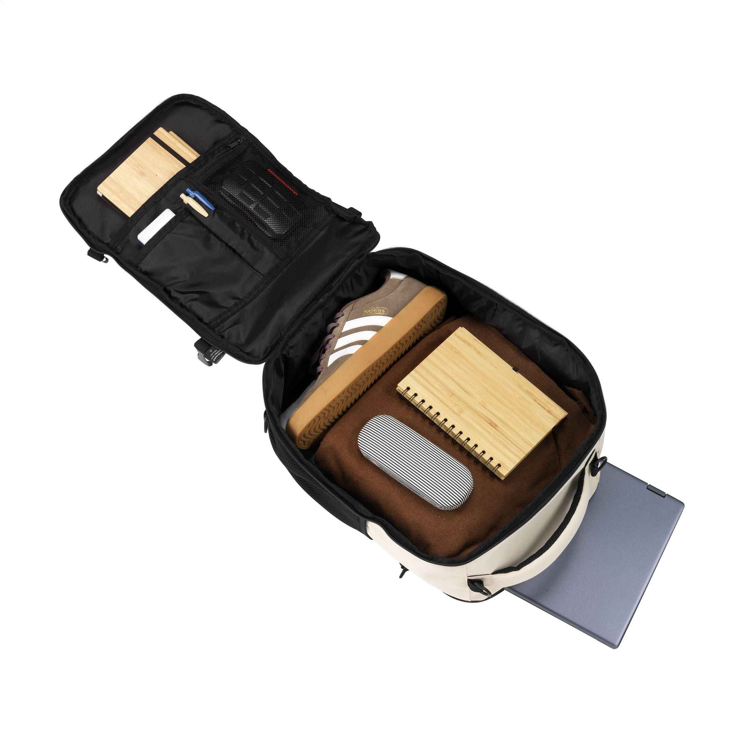 Vue 6 de FitFly GRS Cabin Flight Bag