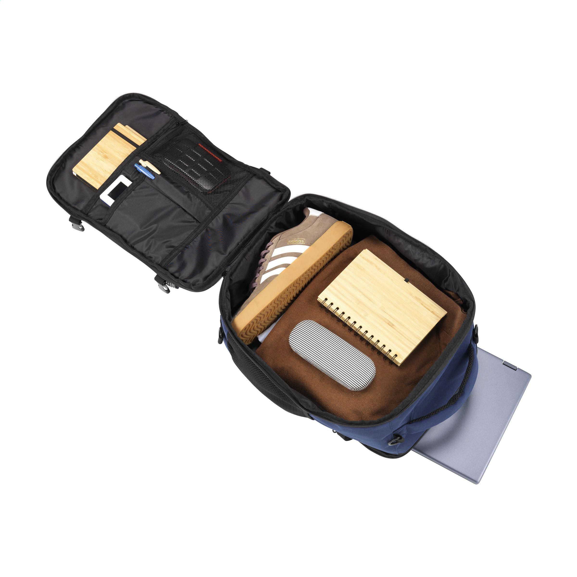 Vue 18 de FitFly GRS Cabin Flight Bag