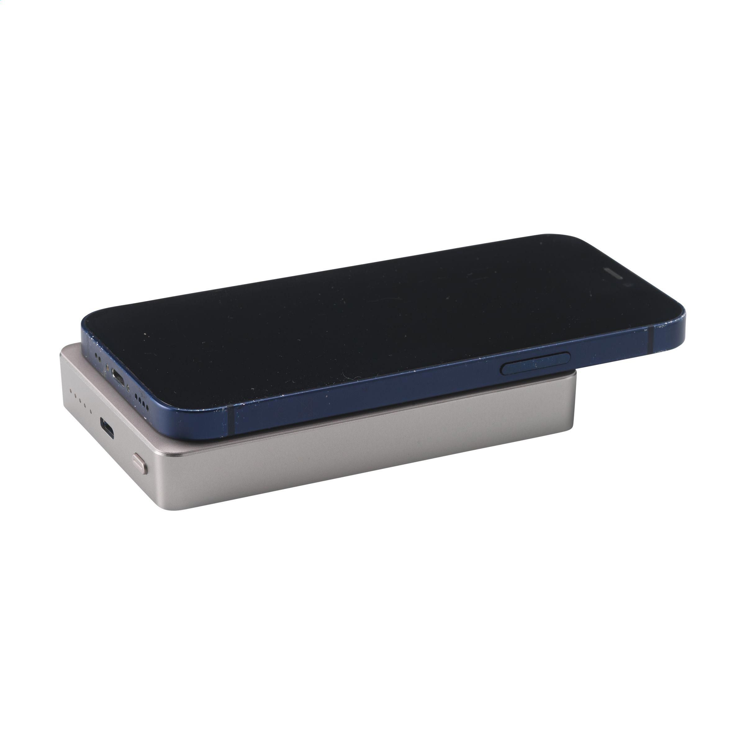 Vue 2 de Wireless RCS Recycled Alu Magsafe Powerbank 10000