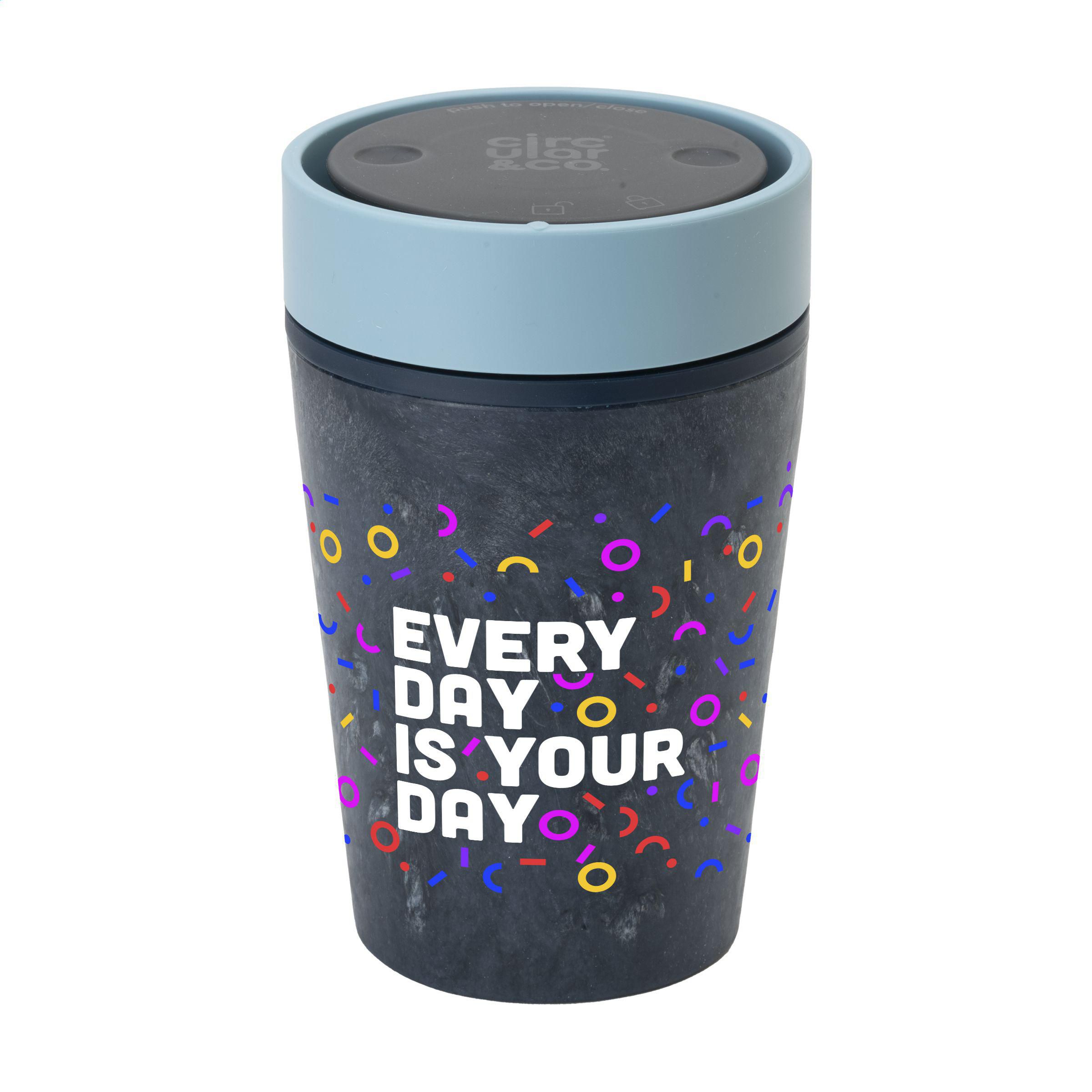 Vue 10 de Circular&Co. Coffee Cup Fabric Waste 227 ml mug