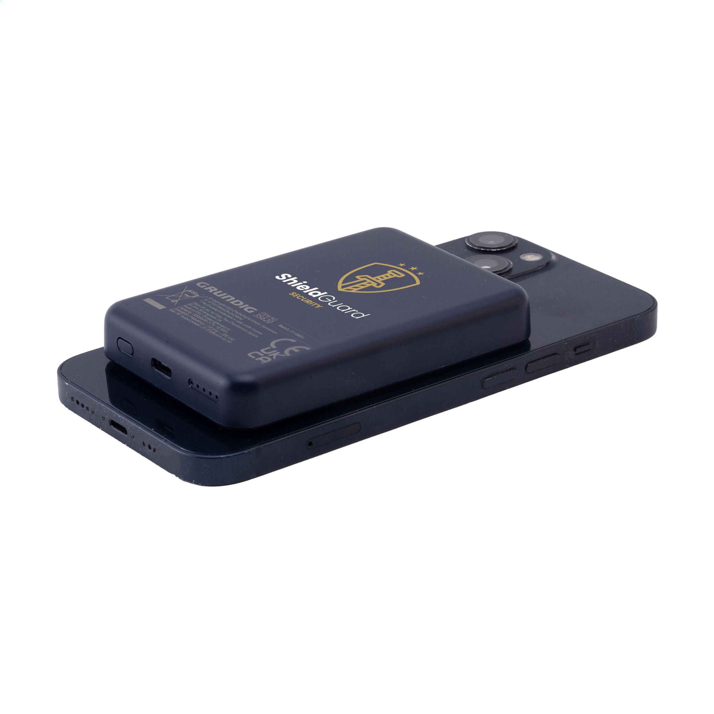 Vue 2 de Grundig Wireless Magnetic Powerbank Mini 5000mAh