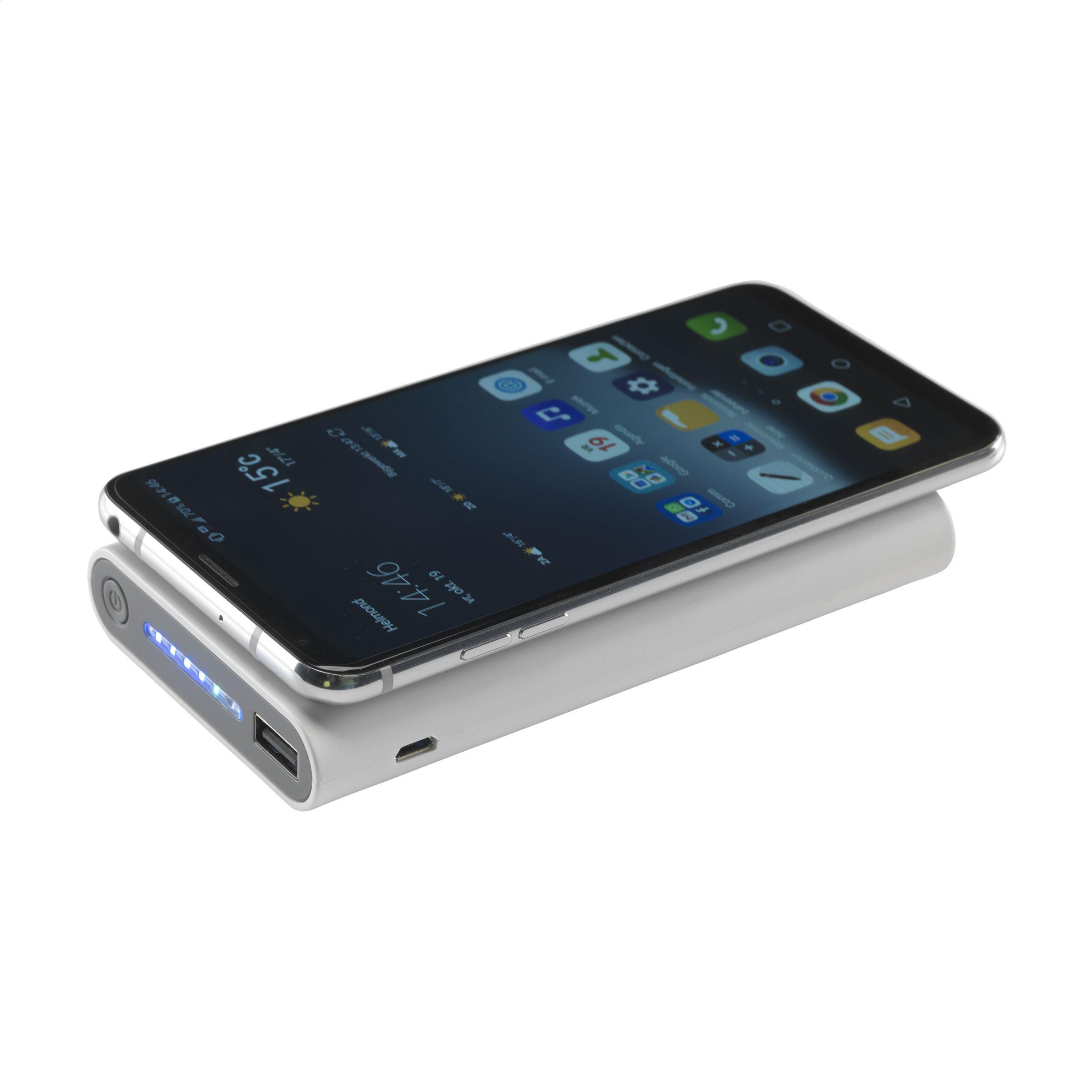 Vue 3 de Wireless RCS r-ABS Powerbank 8000 chargeur sans fil
