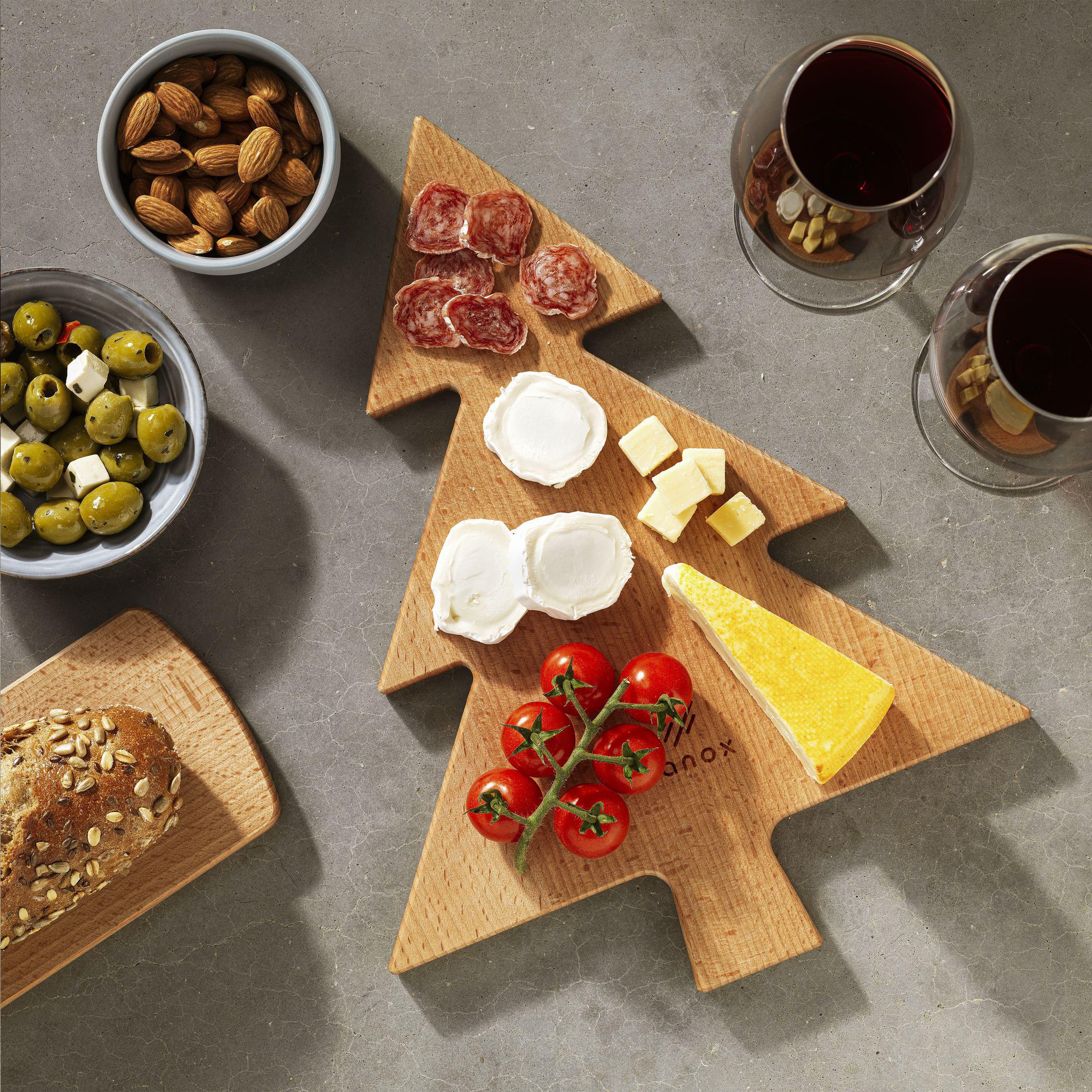 Vue 4 de Bowls and Dishes - Bois de hêtre - Sapin de Noël planche de servir