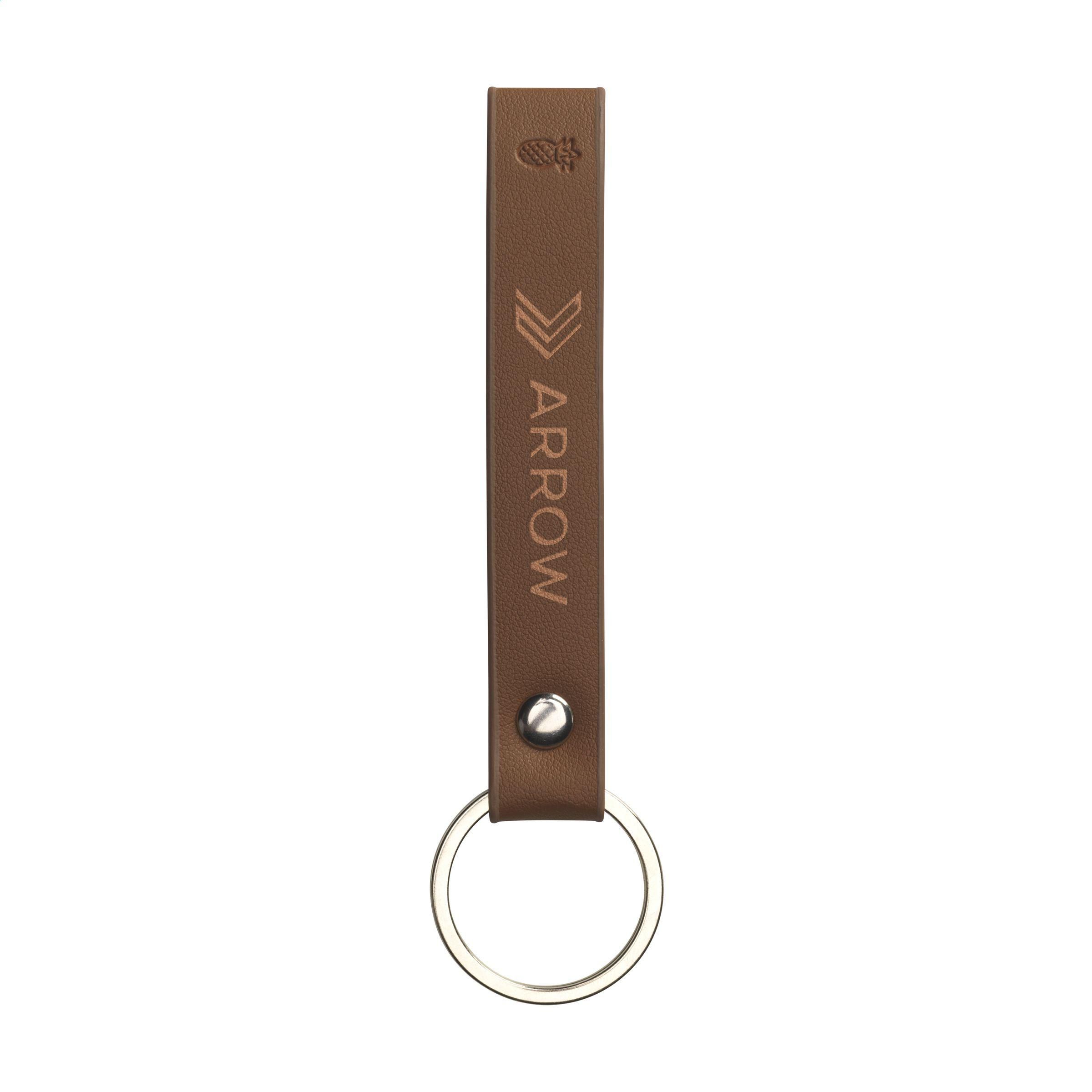 Vue 4 de Vegan Pineapple Leather Keyring porte-clés