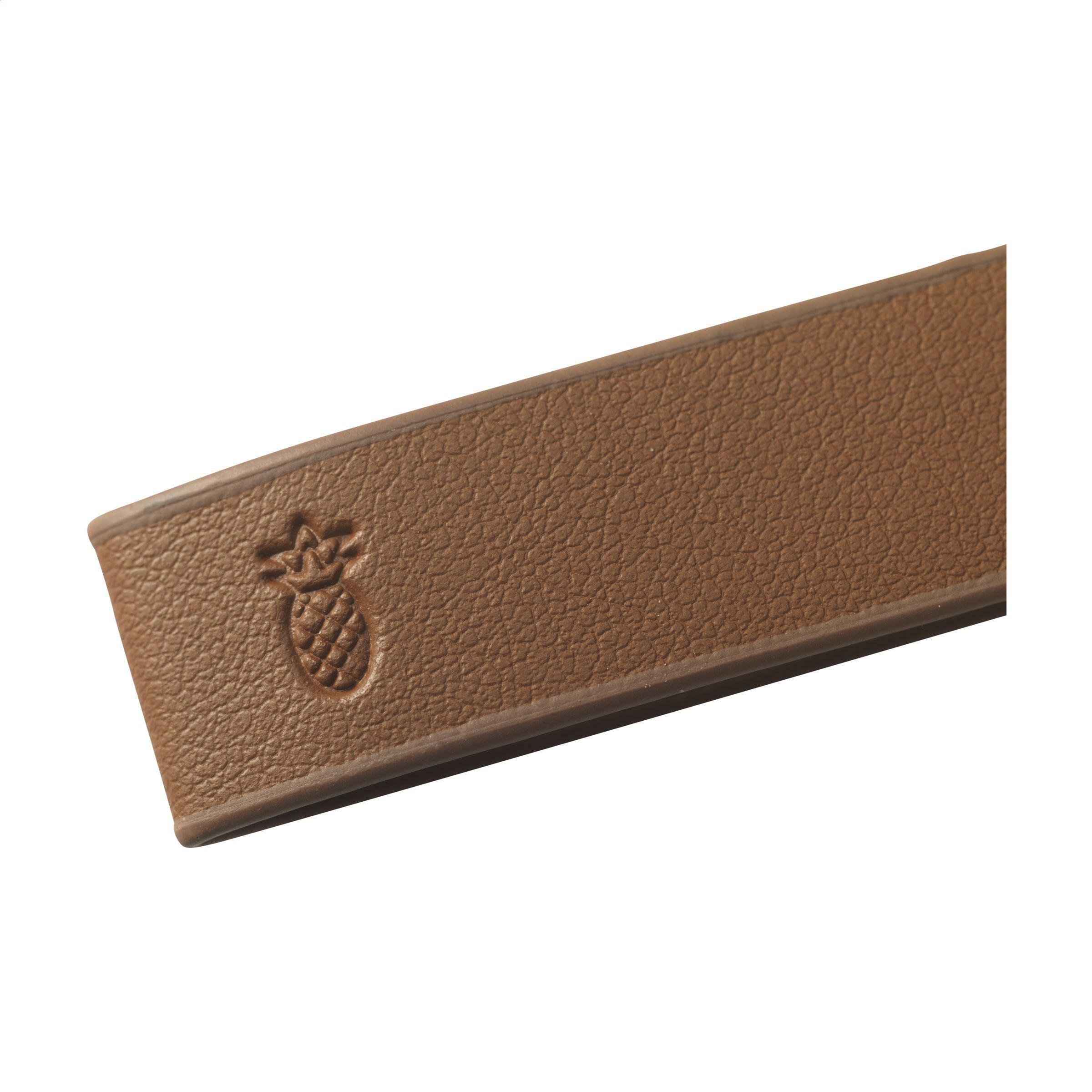 Vue 6 de Vegan Pineapple Leather Keyring porte-clés