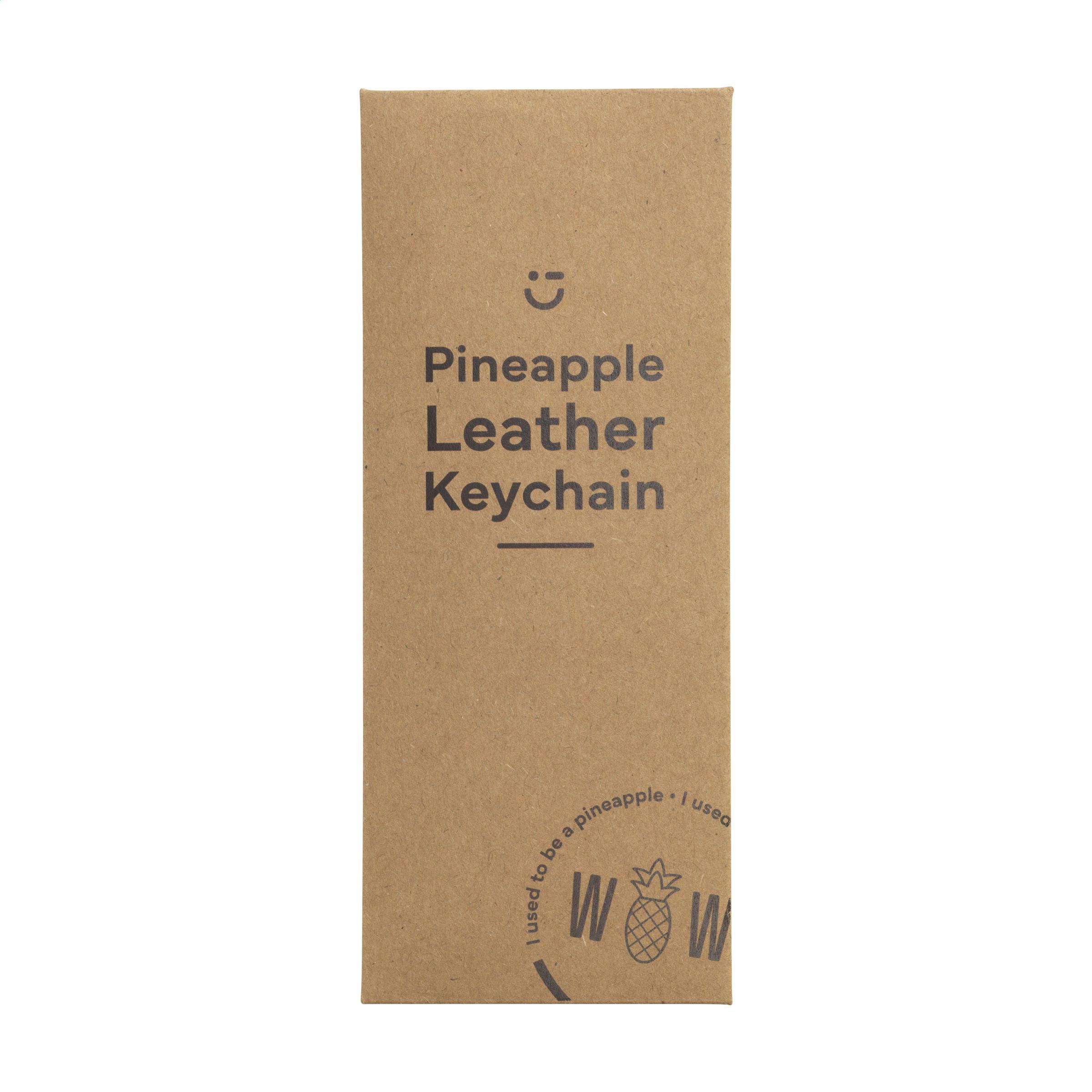 Vue 7 de Vegan Pineapple Leather Keyring porte-clés