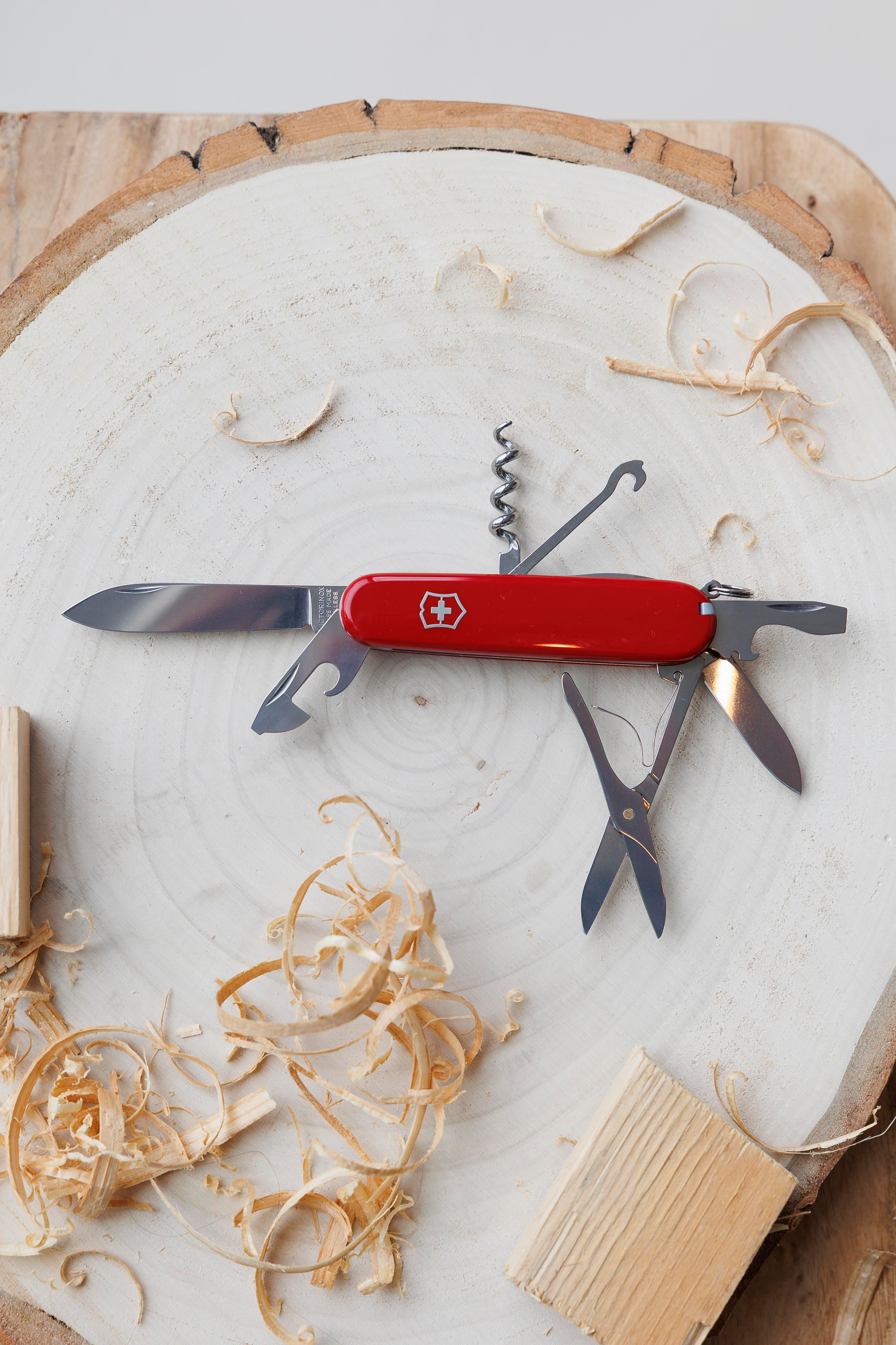 Vue 6 de Victorinox Climber canif