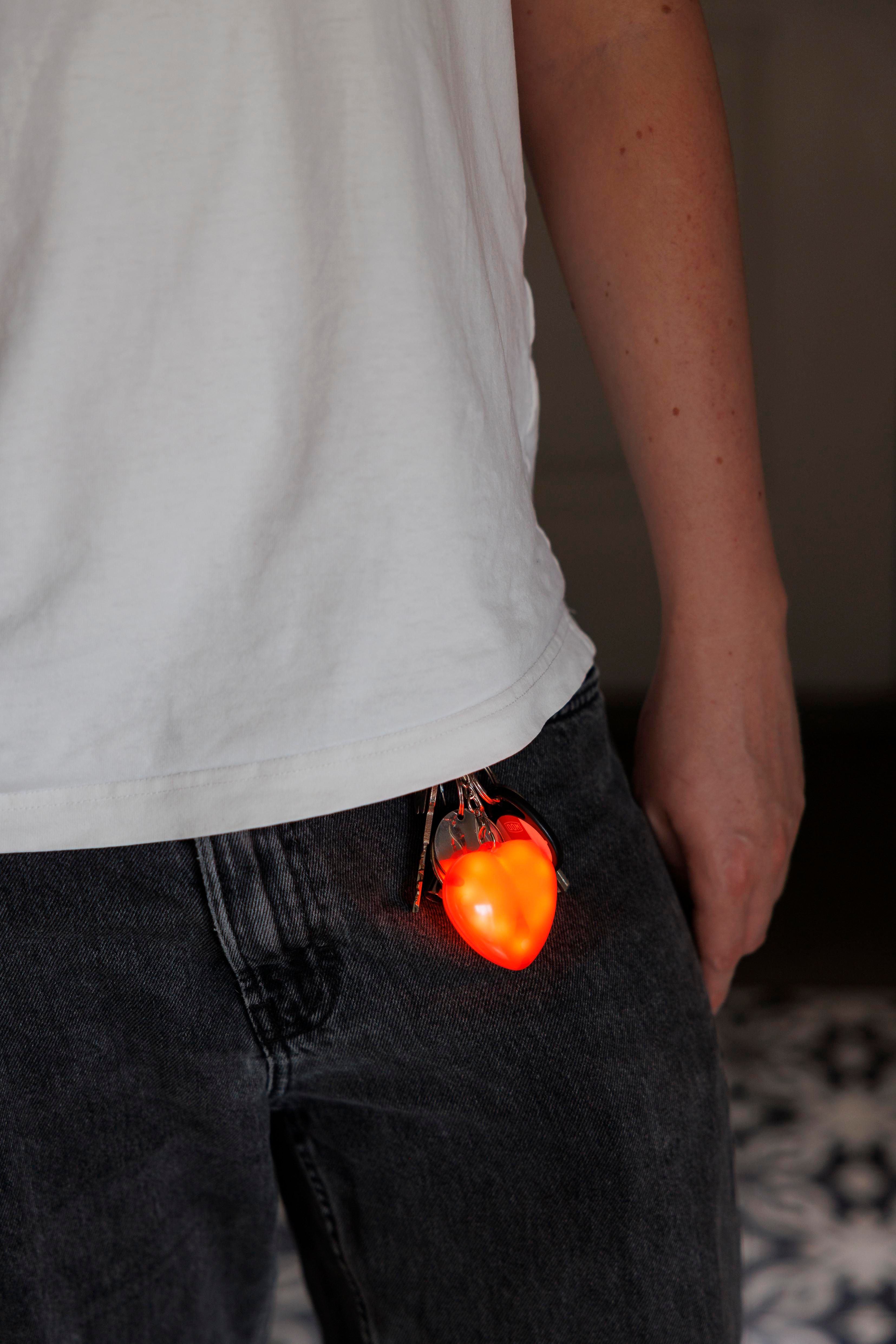 Vue 19 de Porte-clés lumineux Gleamo | Forme cœur