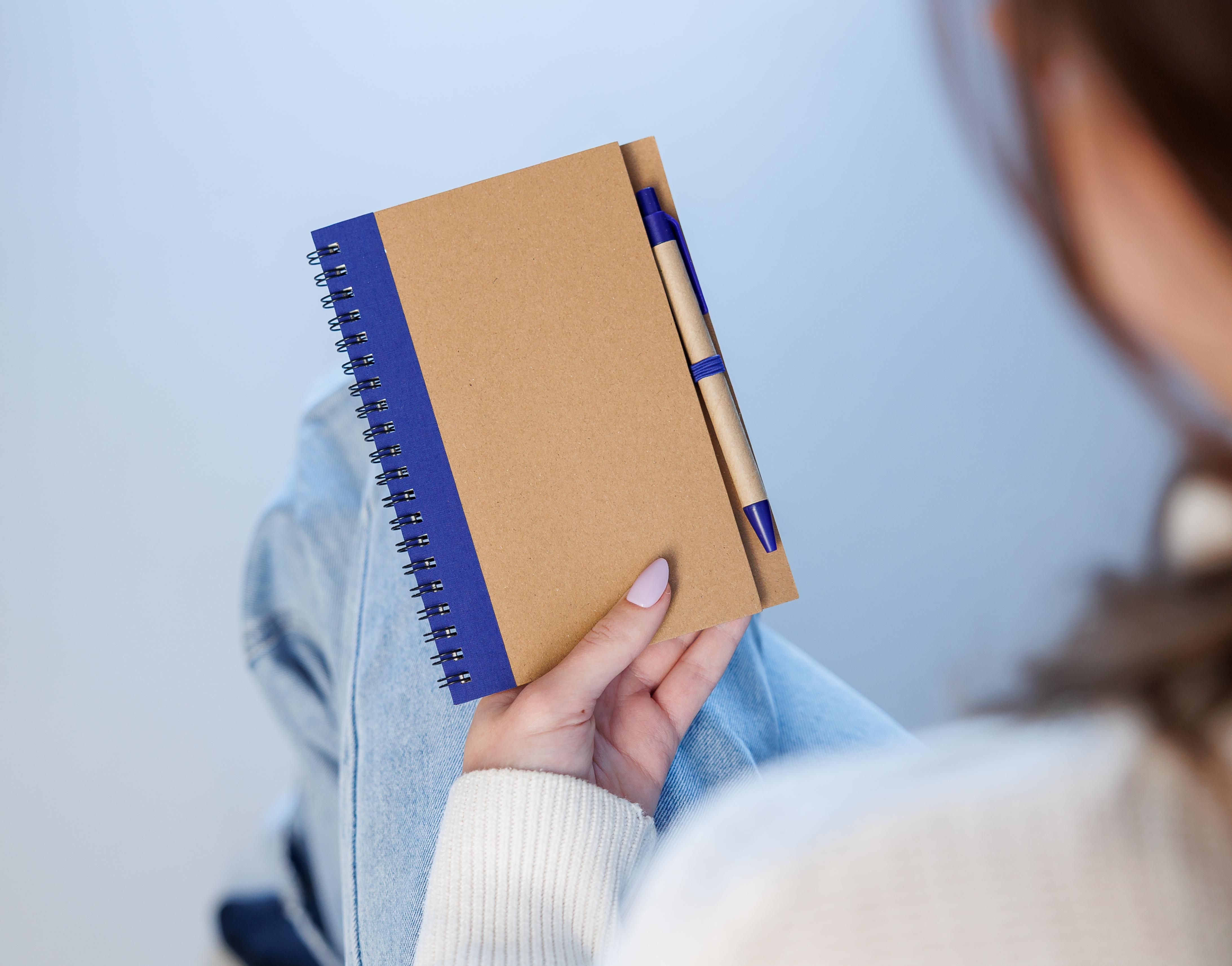 Vue 18 de Carnet Stella | Carton recyclé | Ligné | Avec stylo bille