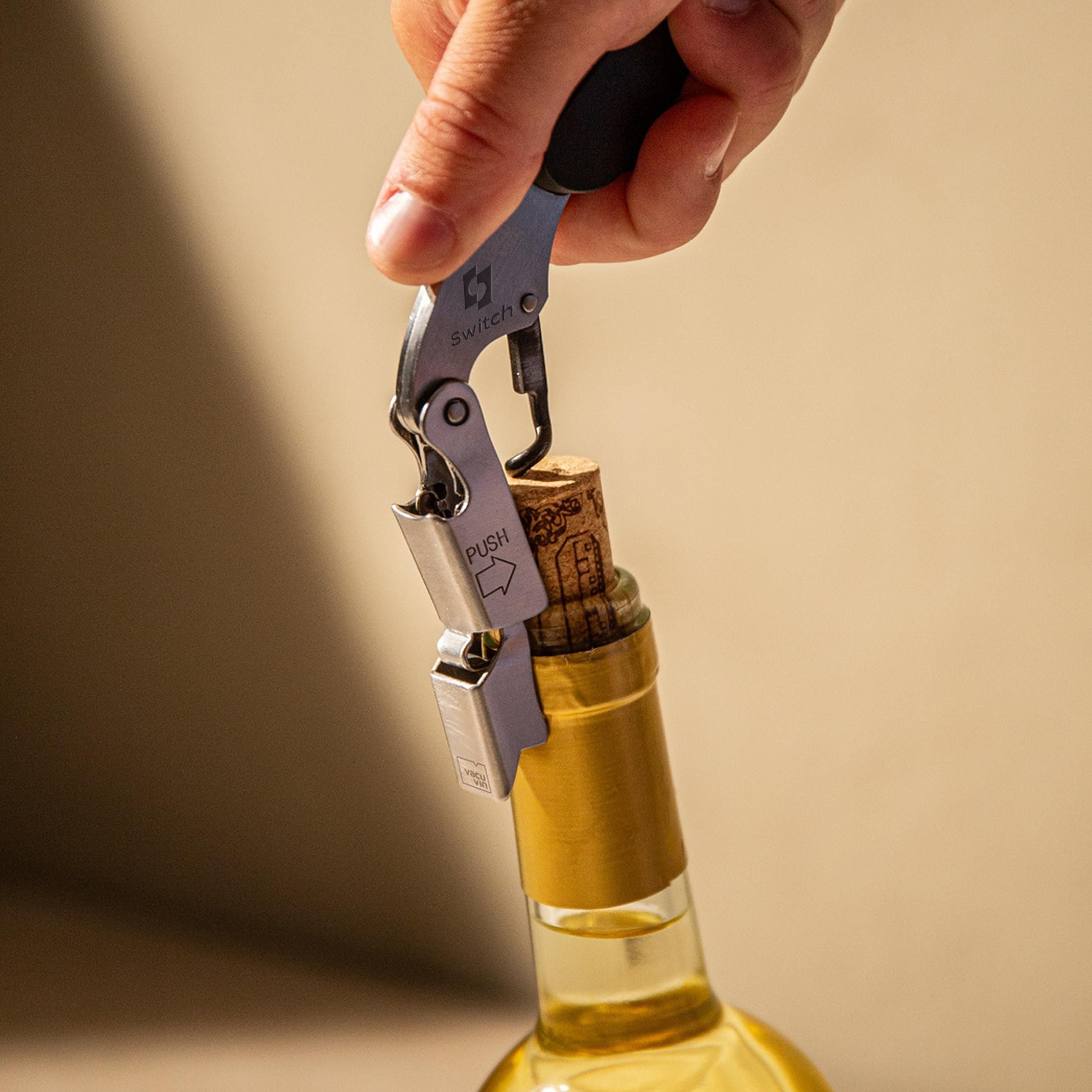 Vue 3 de Vacu Vin Waiter’s Corkscrew Push Large couteau de sommelier