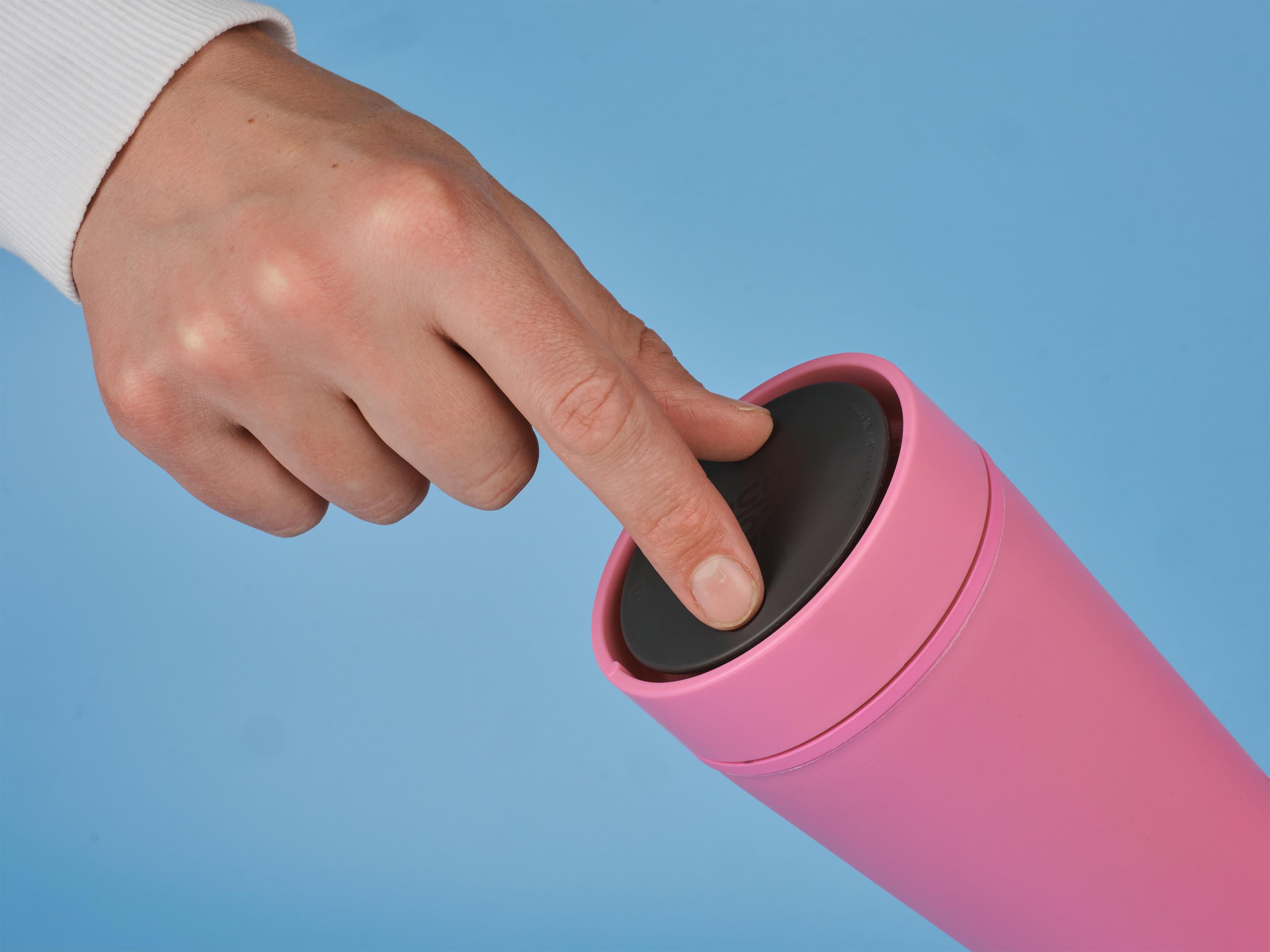 Vue 8 de Circular&Co Recycled Bubblegum Coffee Cup 340 ml mug
