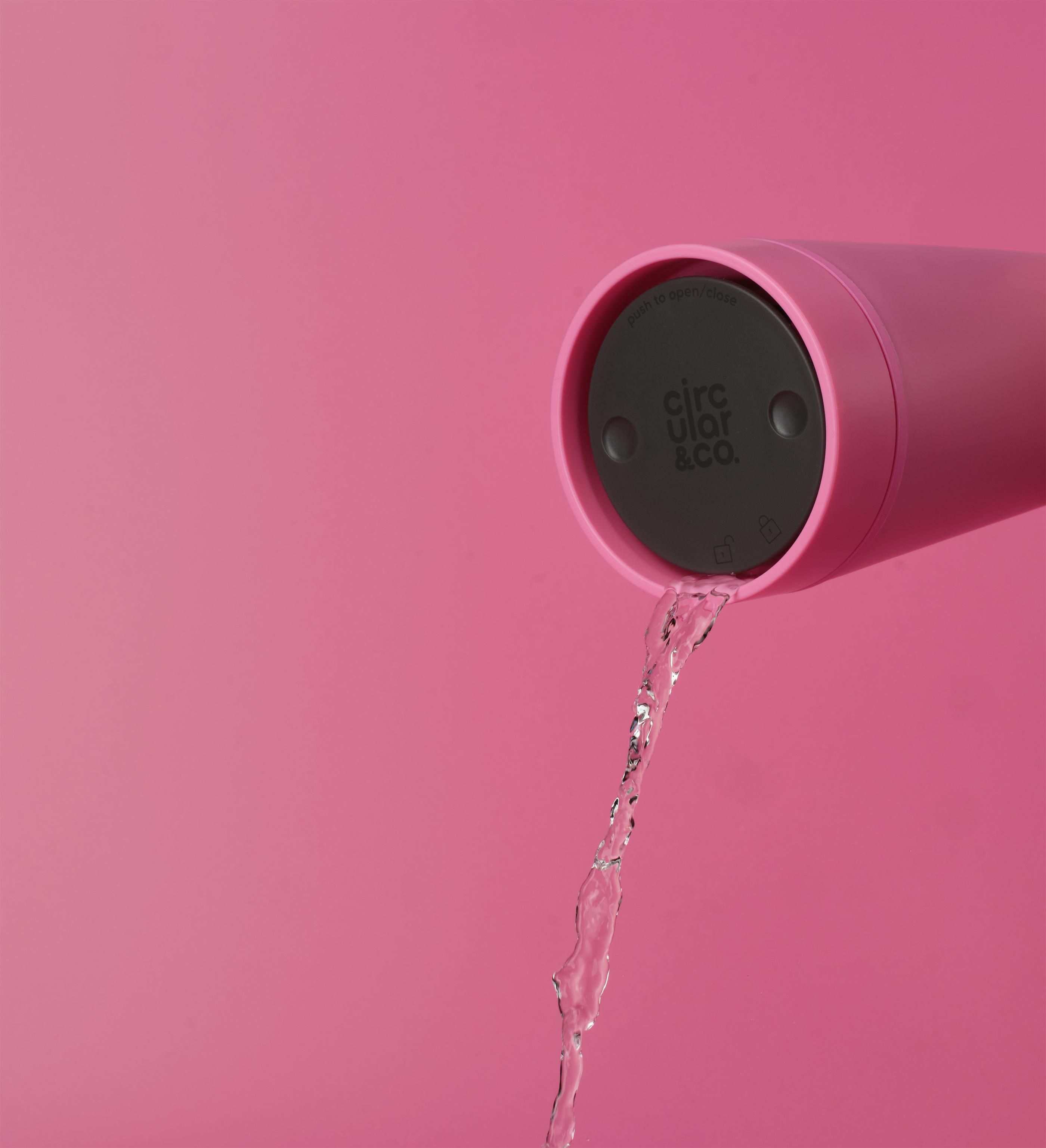 Vue 9 de Circular&Co Recycled Bubblegum Coffee Cup 340 ml mug