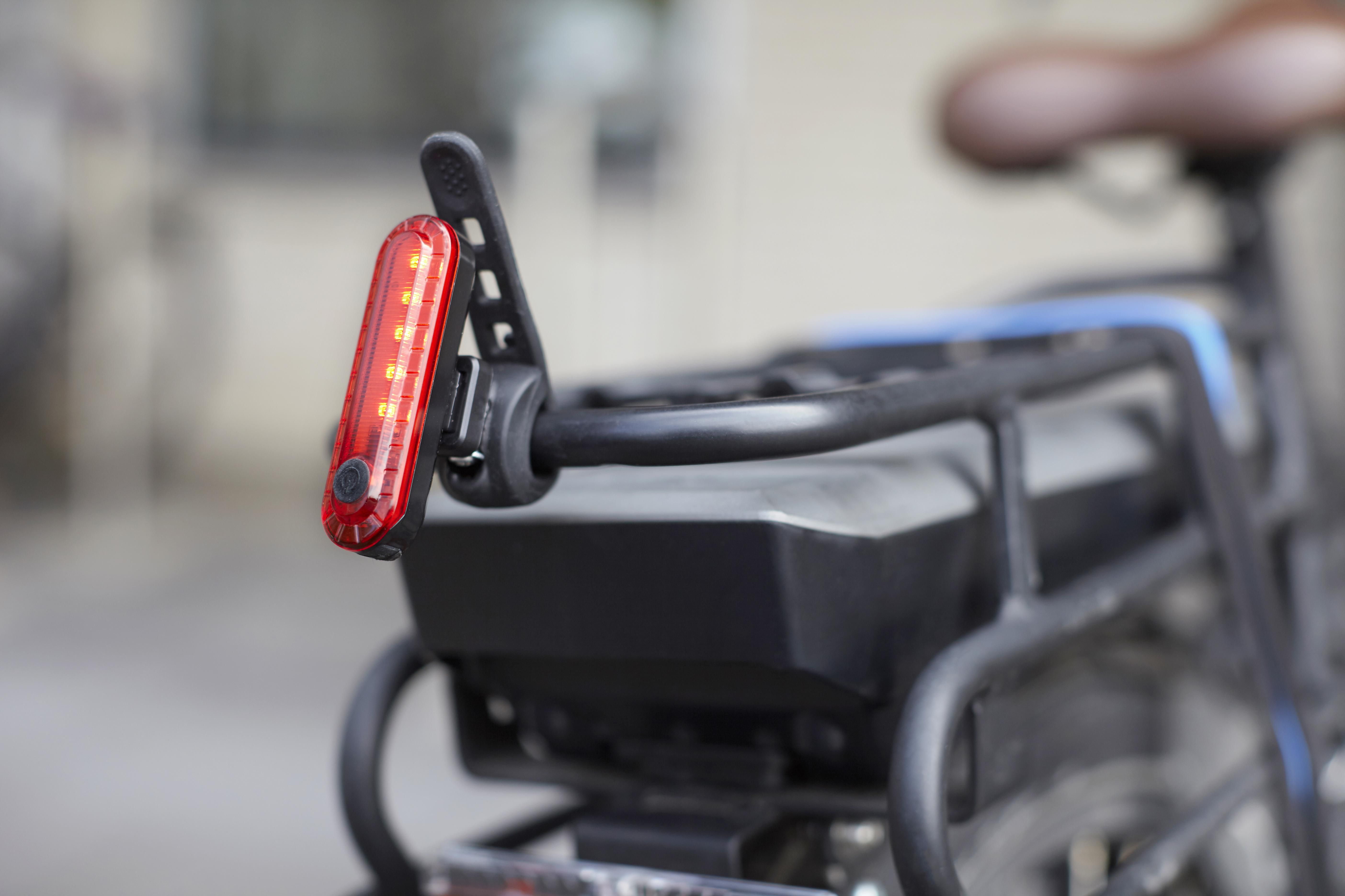 Vue 9 de Éclairage de vélo Priska | Rechargeable | COB